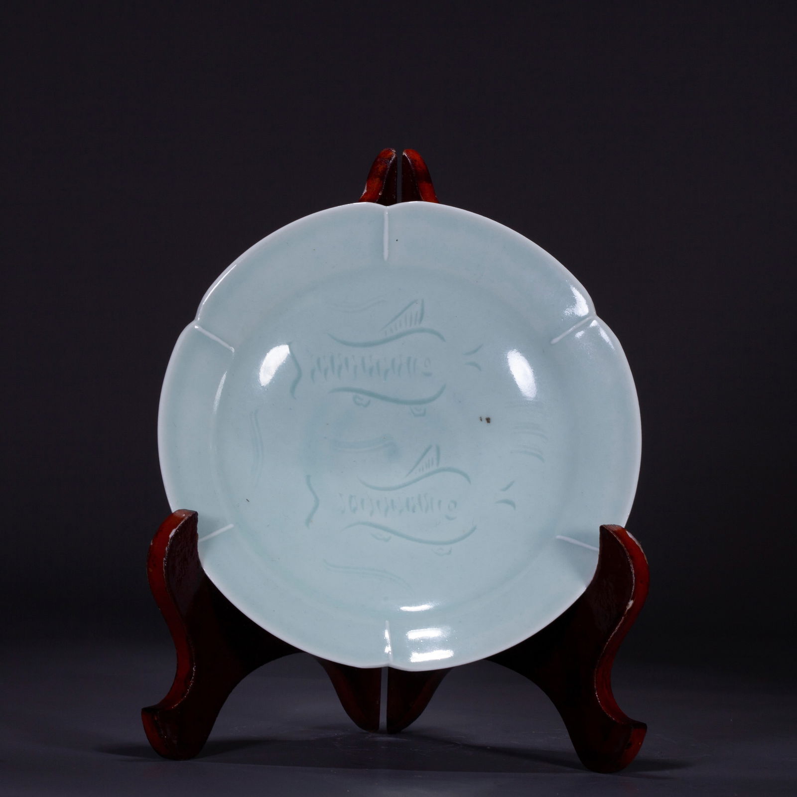 A PORCELAIN PLATE WITH FISH DESIGN, HUTIAN KILN.: Porcelain Plate, with Double-Fish Design, Hutian Kiln.