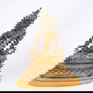 A GILDED BRONZE STATUE OF AMITAYUS BUDDHA: Gilded bronze statue of Amitayus Buddha