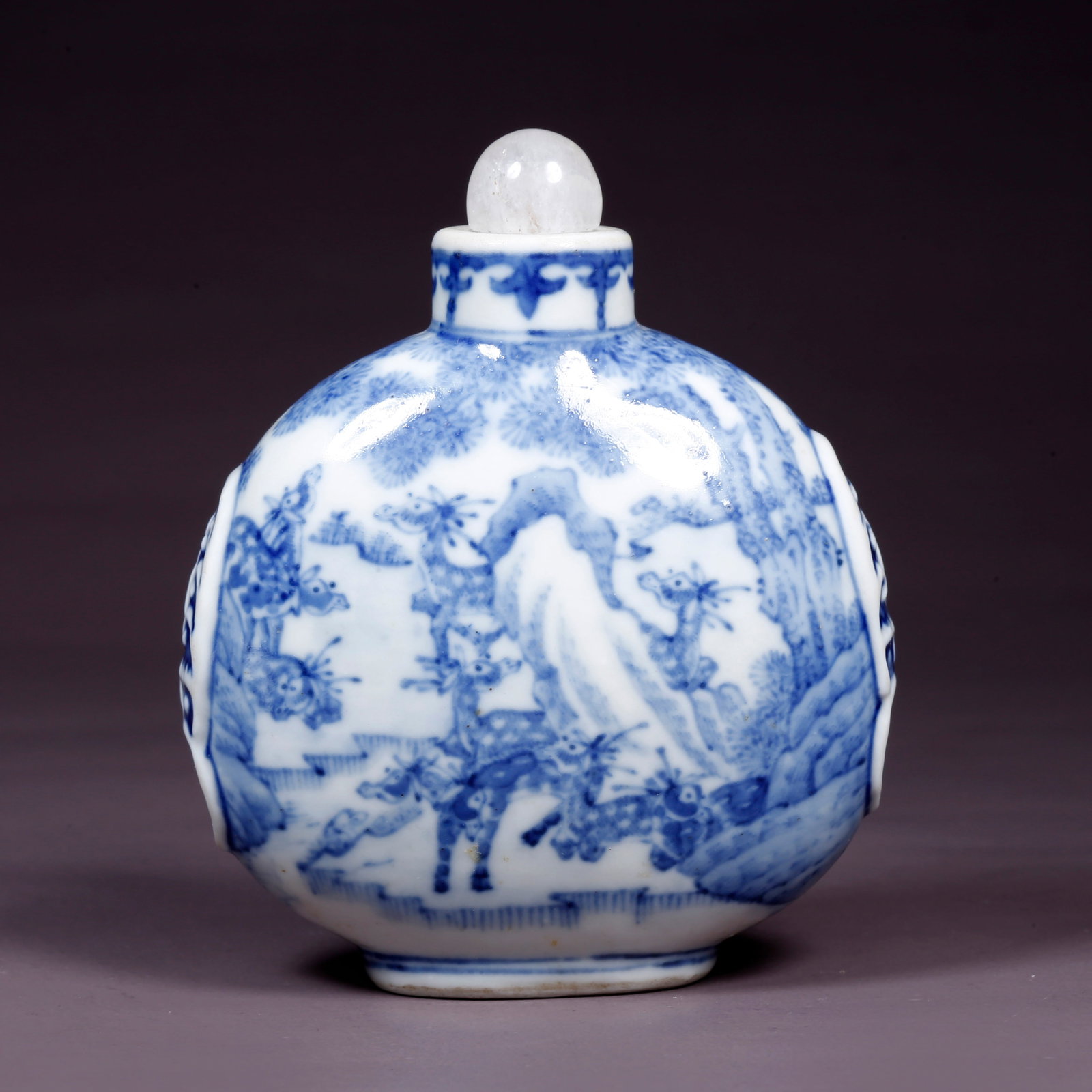 A BLUE-AND-WHITE SNUFF BOTTLE WITH DEER DESIGN: Blue-and-White Snuff Bottle with Deer Design