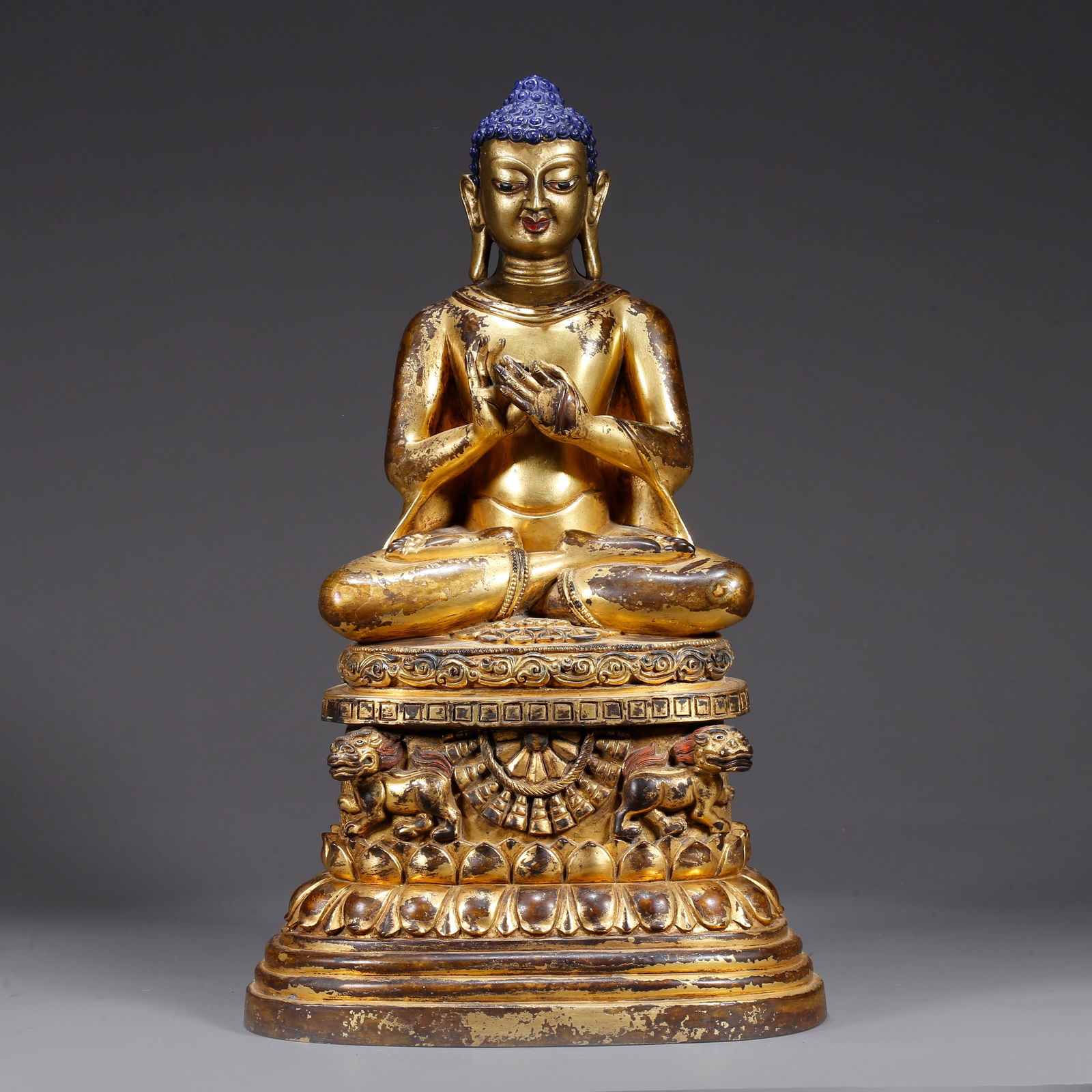 A GILT BRONZE STATUE OF VAIROCANA: Gilt Bronze Statue of Vairocana