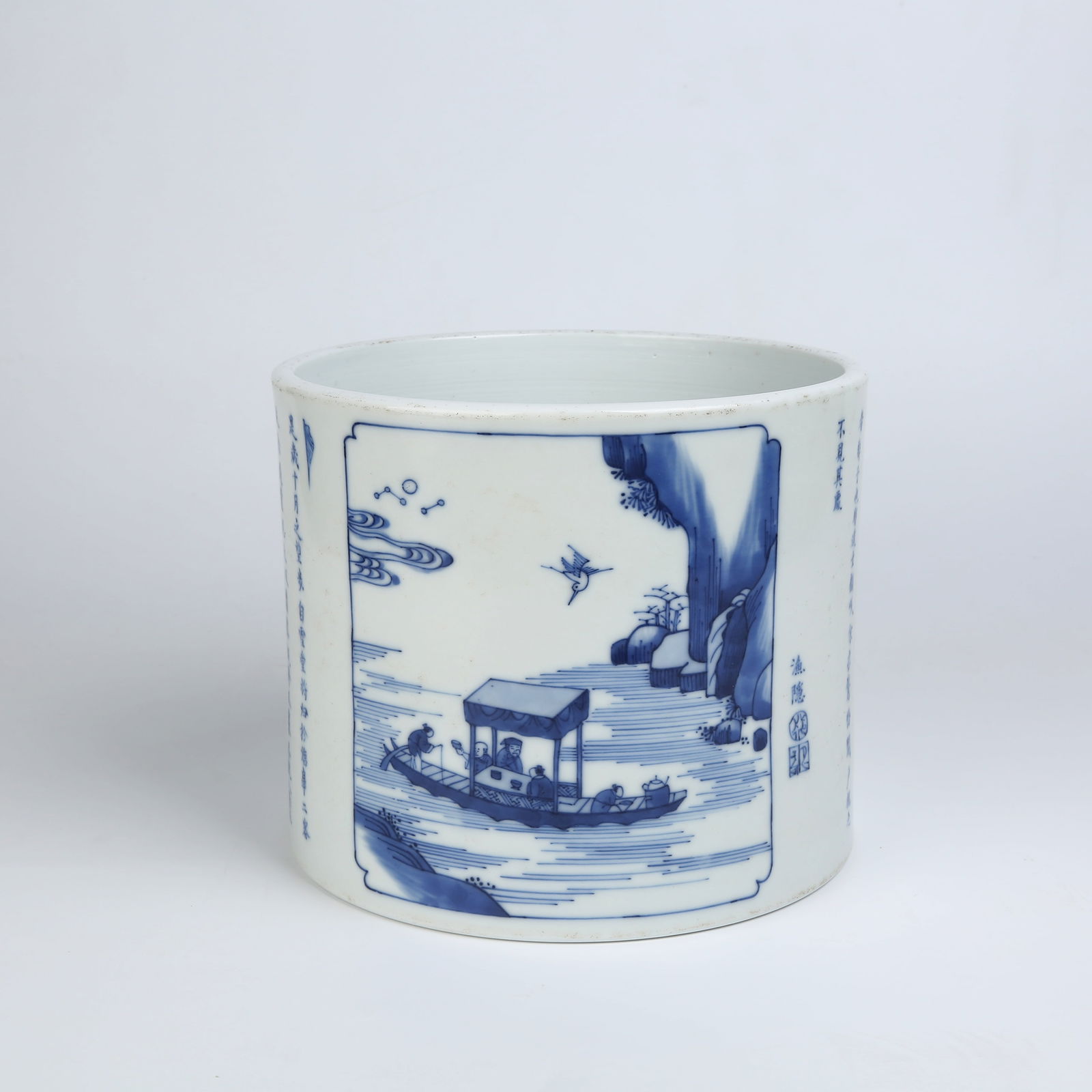 A BLUE AND WHITE BRUSH POT WITH "RED CLIFF ODE" DESIGN (1 of 9)