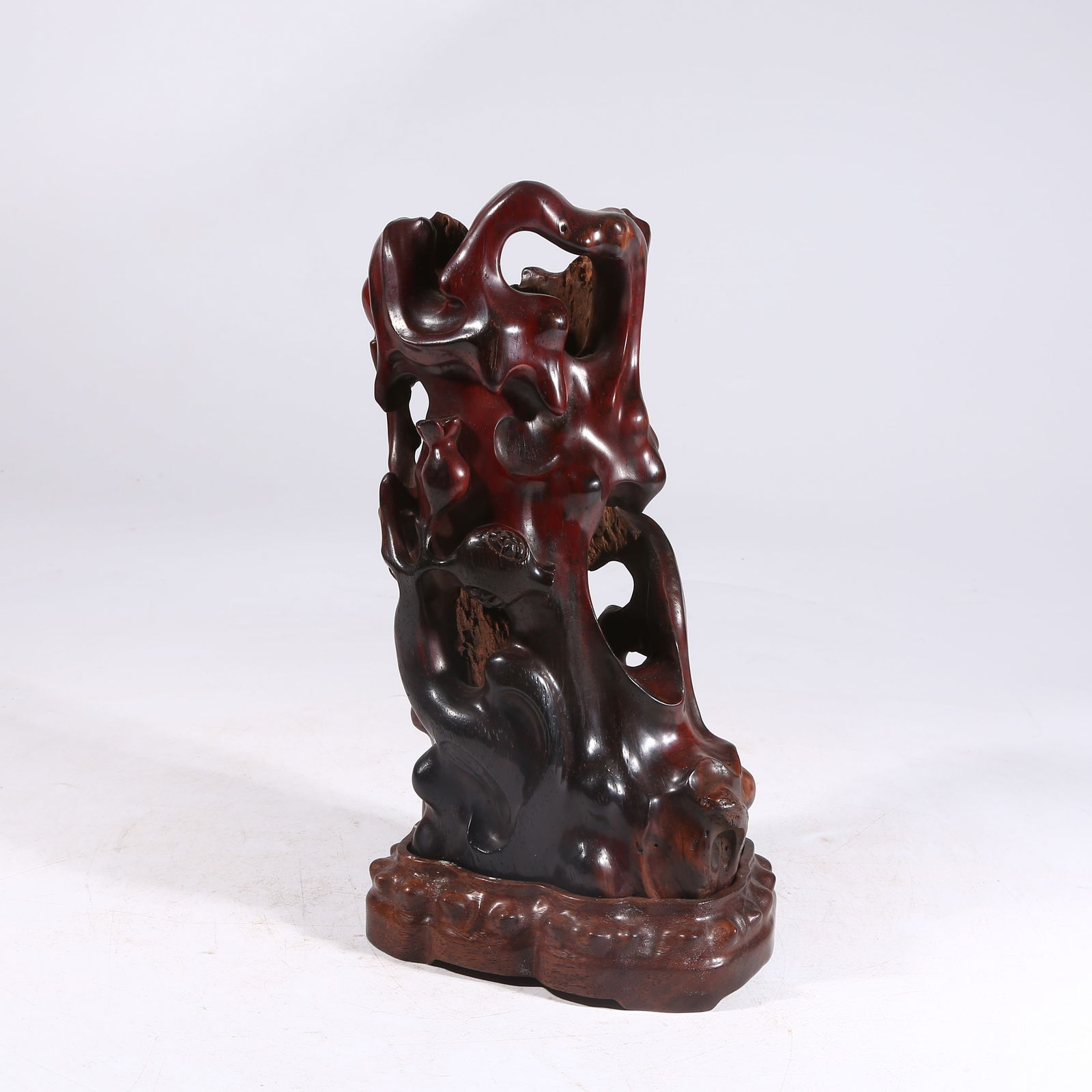 A HUANGHUALI WOOD INCENSE BURNER (1 of 8)