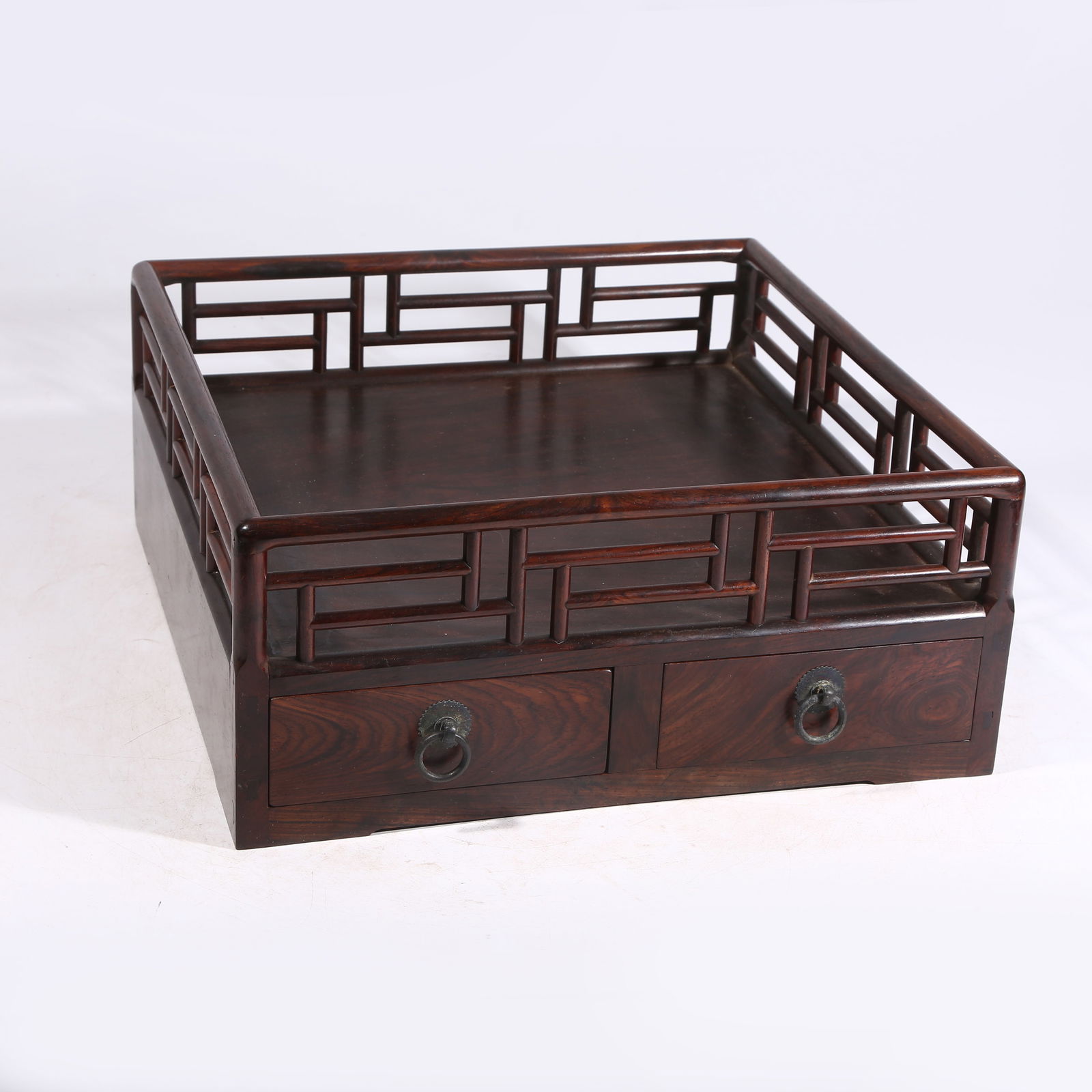 A HUANGHUALI WOOD CIRCULAR TRAY: Huanghuali Wood Circular Tray