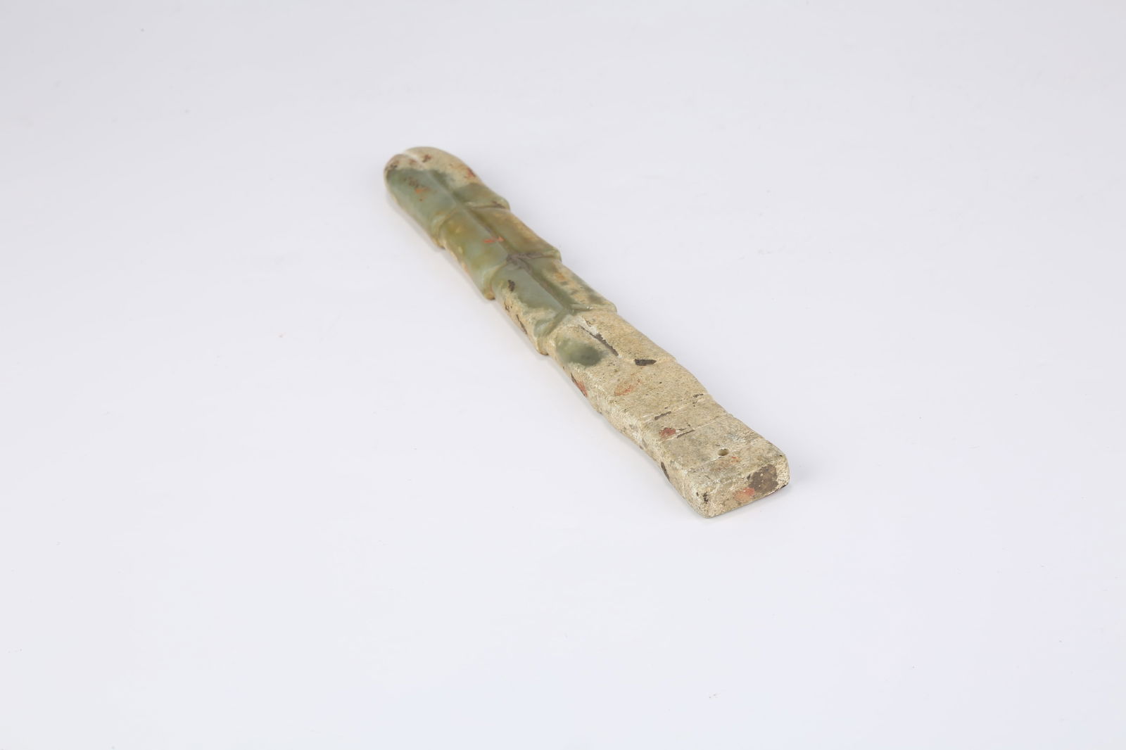 A ANCIENT JADE HANDLE-SHAPED OBJECT - 3