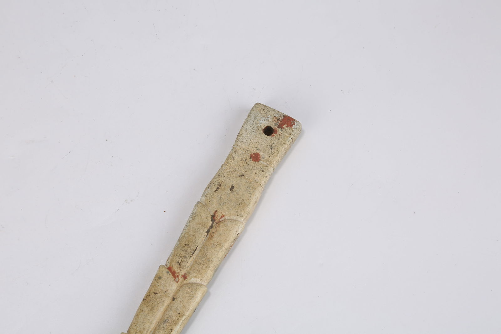 A ANCIENT JADE HANDLE-SHAPED OBJECT - 8