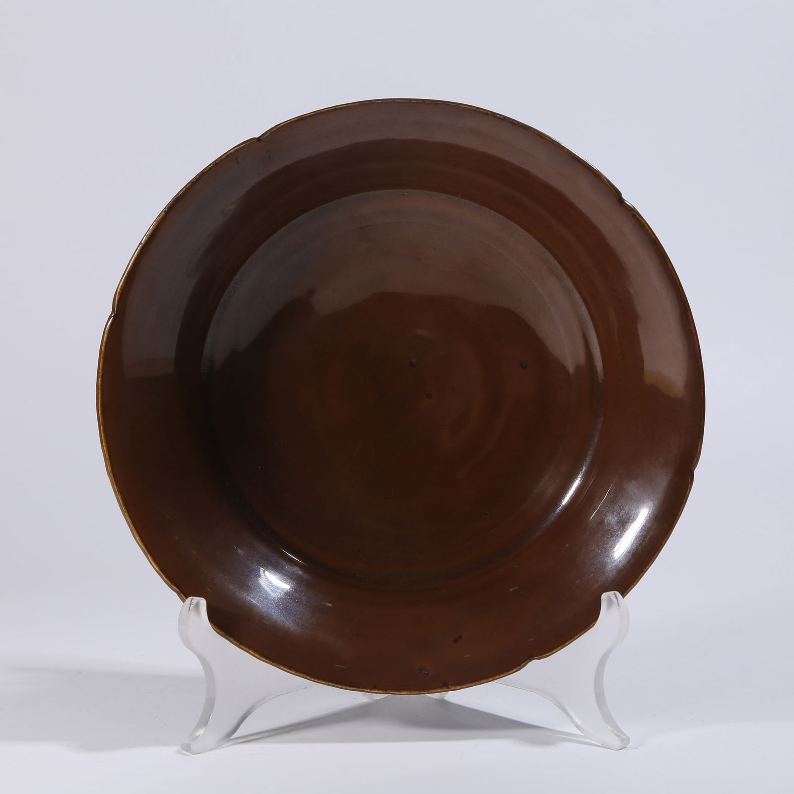 A SAUCE-COLORED GLAZED PLATE (1 of 7)