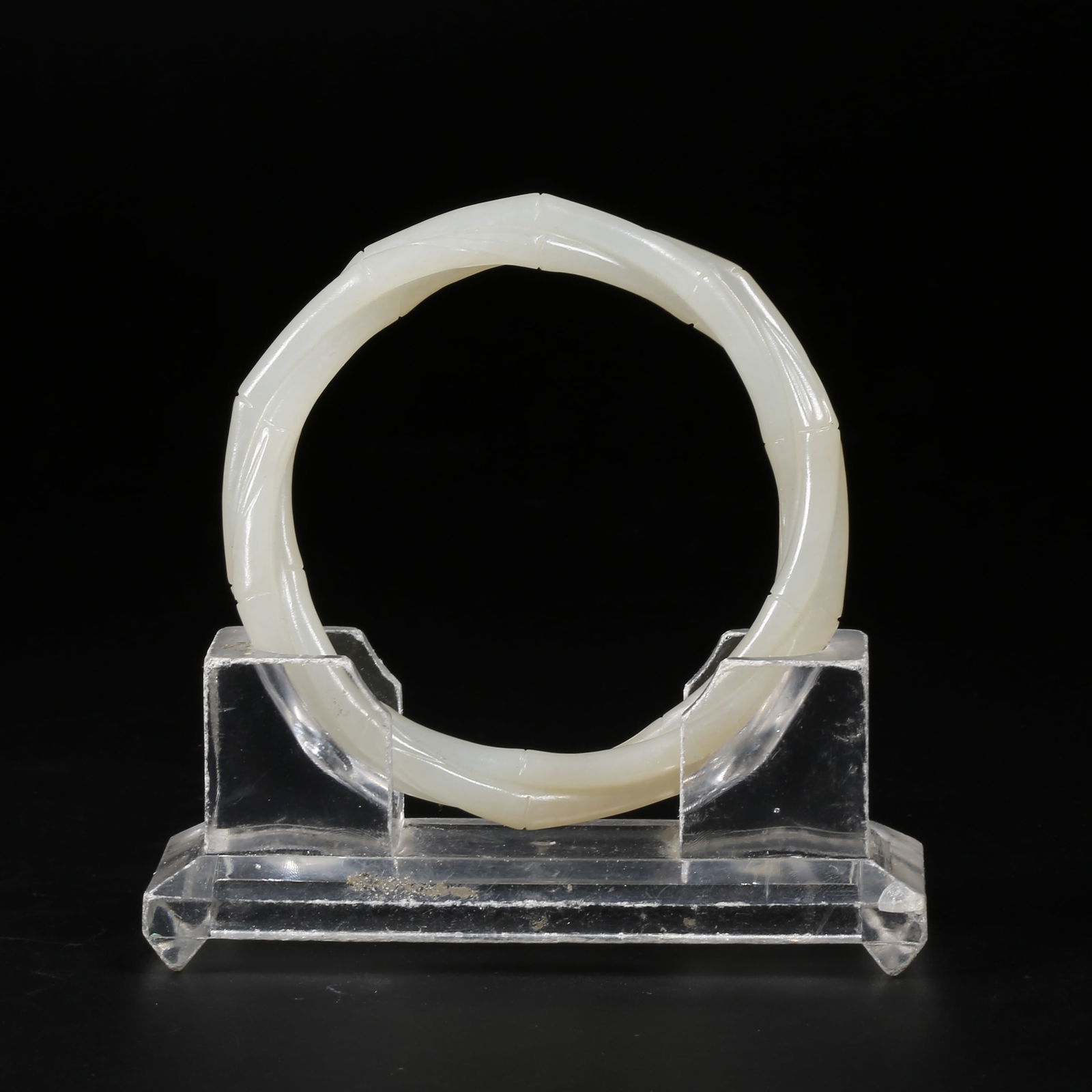A HETIAN JADE BAMBOO-SECTION BRACELET (1 of 8)