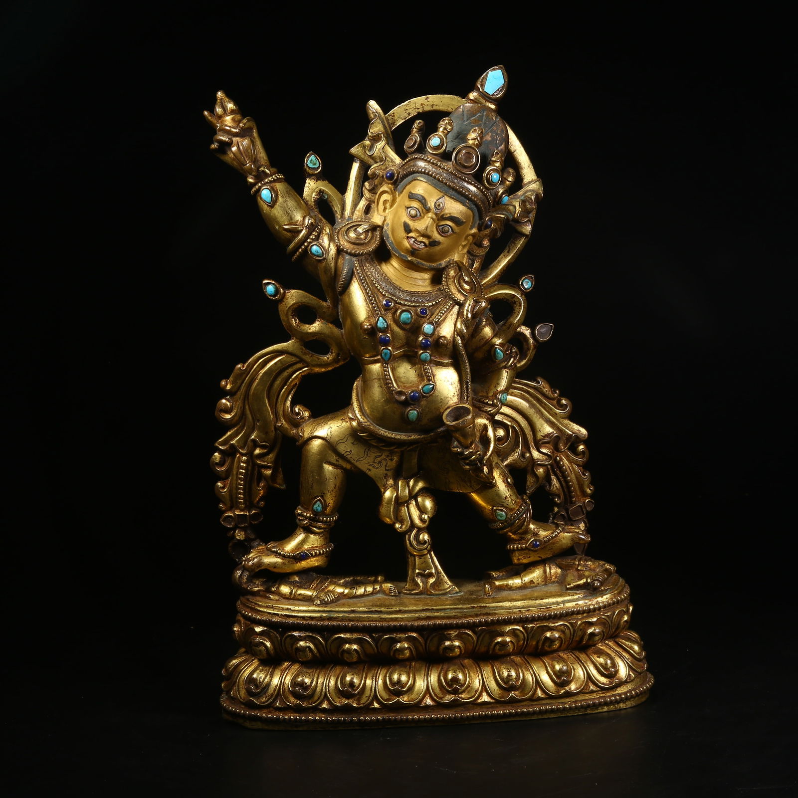 A GILT BRONZE STATUE OF VAJRASATTVA BODHISATTVA (1 of 8)