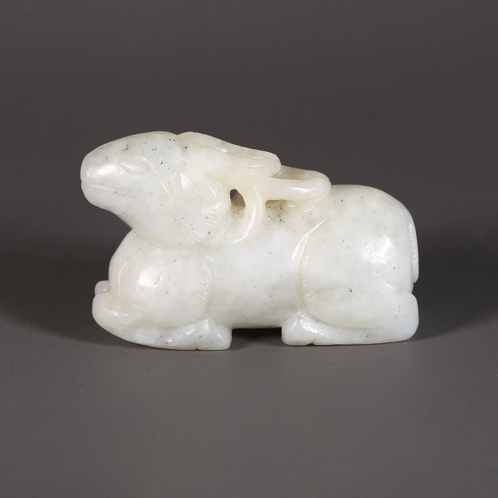 A HETIAN JADE DEER HAND-HELD ORNAMENT (1 of 6)