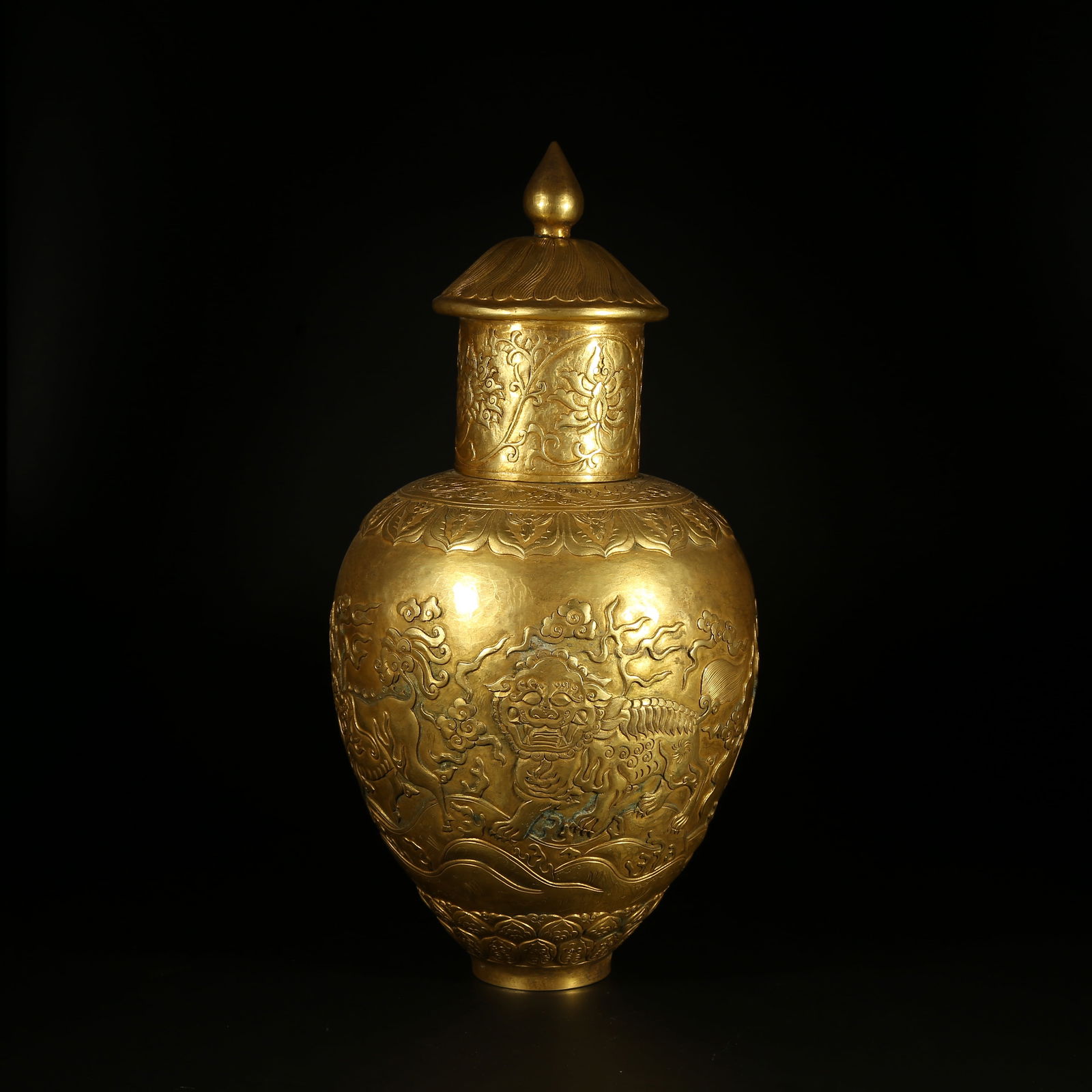 A GILDED BRONZE JAR WITH AUSPICIOUS BEAST PATTERN (1 of 9)