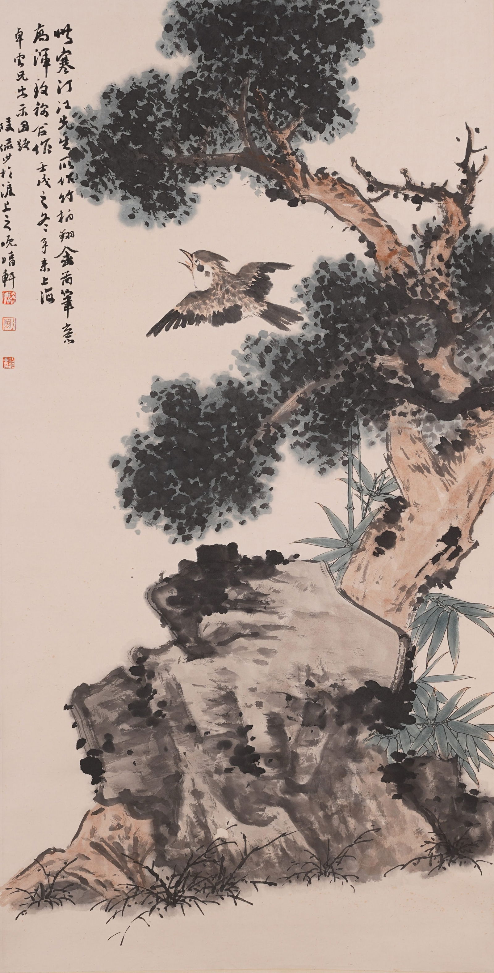 A BIRD PAINTING ON PAPER BY LU YANSHAO.陸儼少: Bird Painting on Paper by Lu Yanshao.陸儼少
