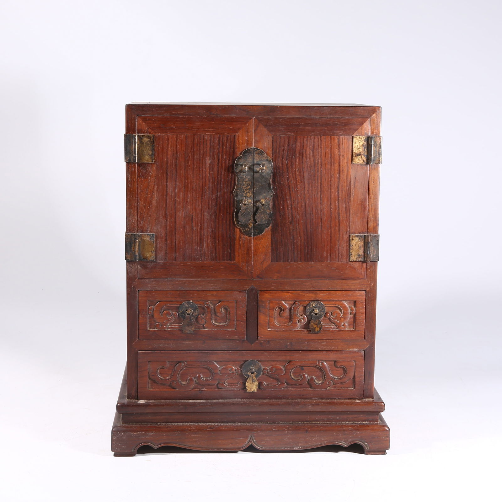 A HUANGHUALI WOOD MEDICINE BOX (1 of 8)