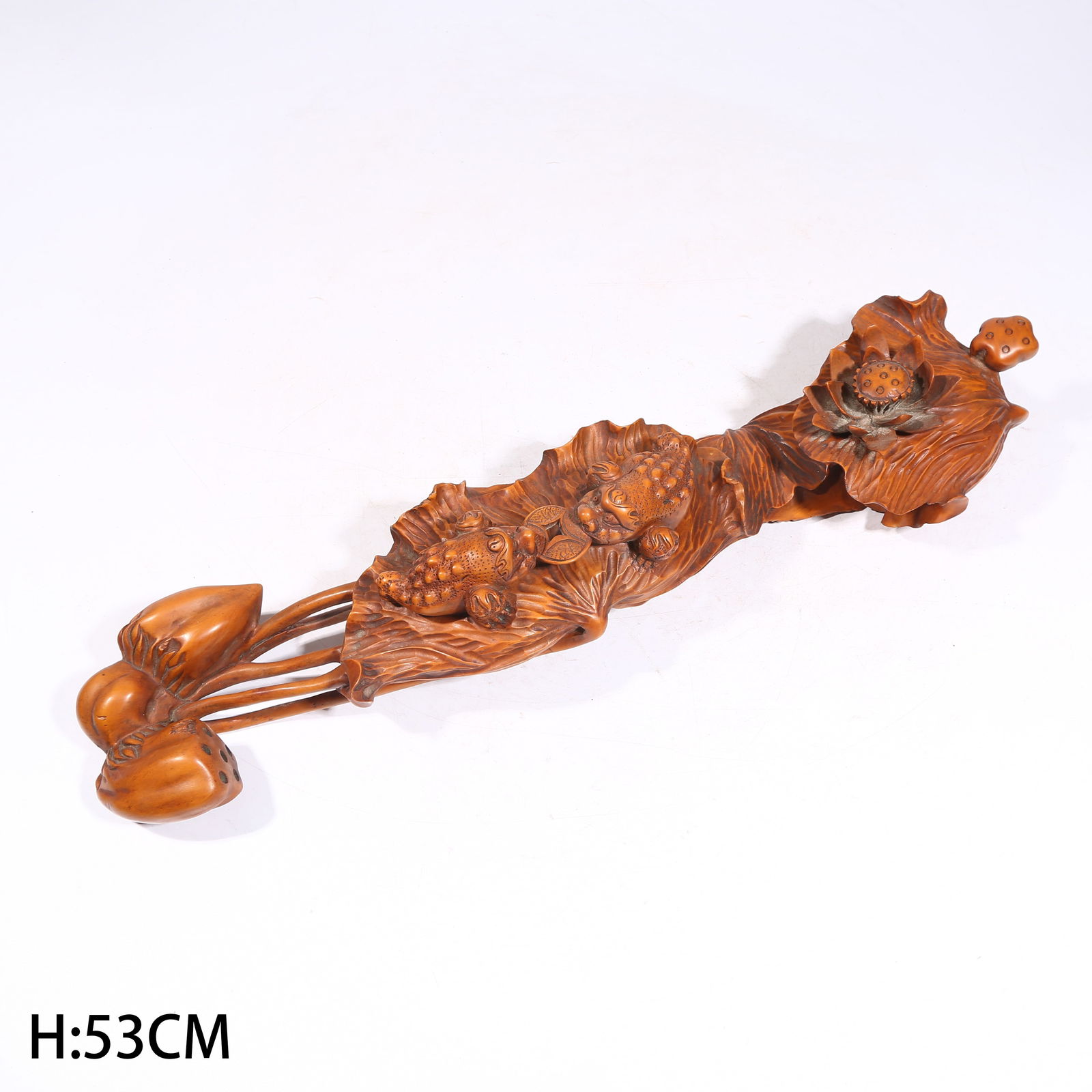 A BOXWOOD RUYI SHAPED AS GOLDEN TOAD PLAYING WITH LOTUS (1 of 8)