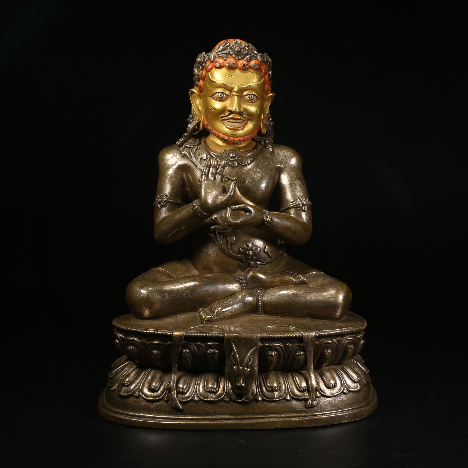 A GILT SILVER BRONZE STATUE OF GREAT ACCOMPLISHED MASTER (1 of 8)