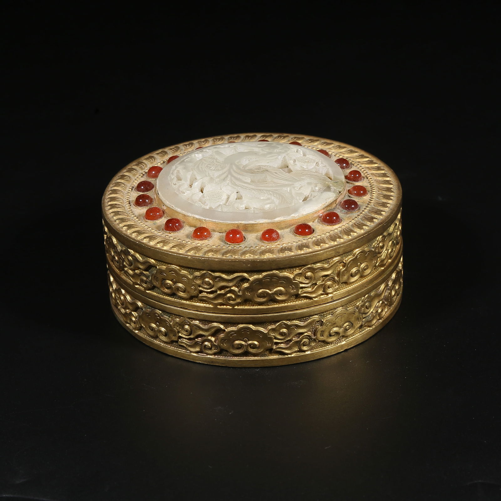 A GILDED BRONZE COVERED BOX INLAID WITH GEMSTONES AND JADE, FLORAL AND BIRD PATTERN (1 of 10)