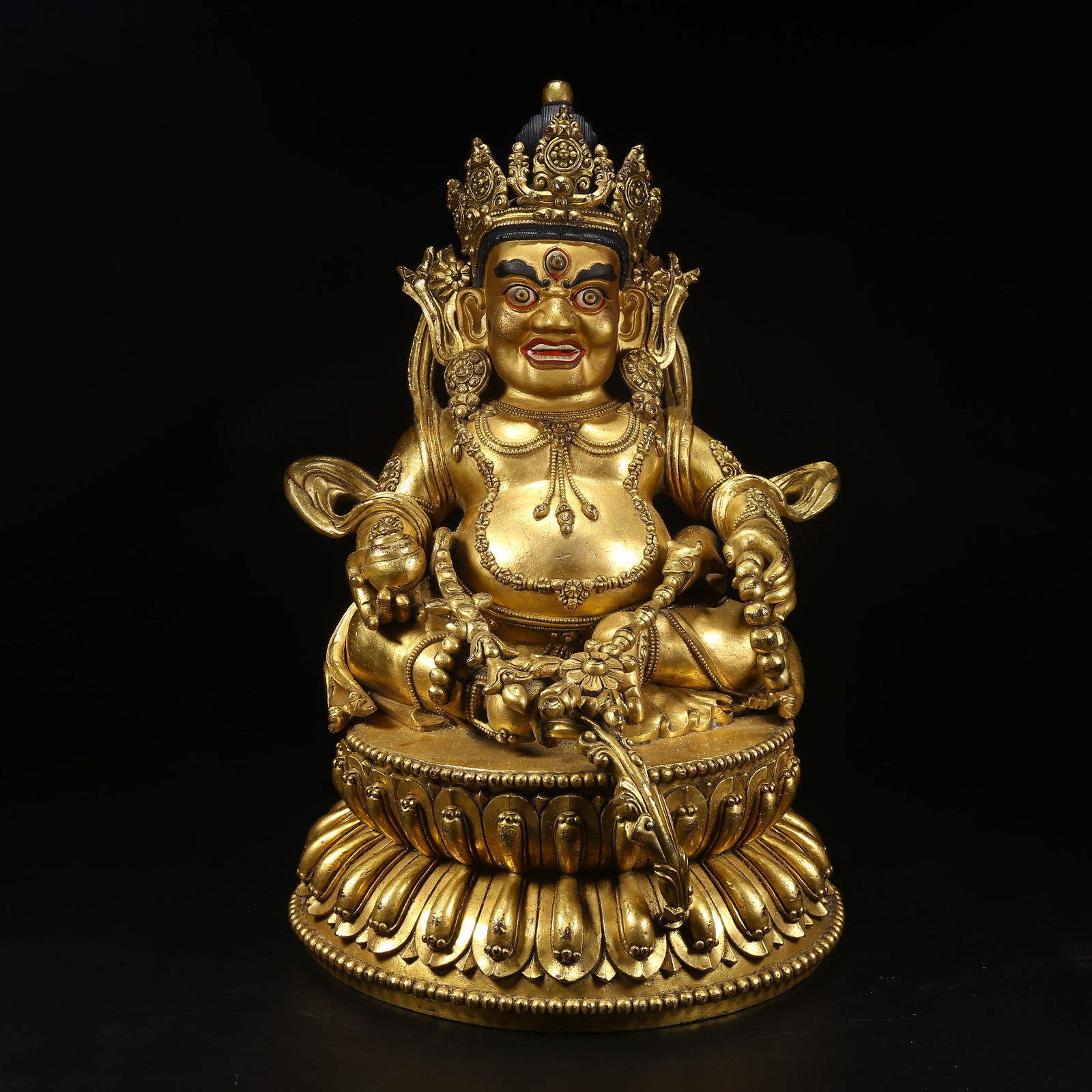 A GILT BRONZE STATUE OF YELLOW JAMBHALA (1 of 8)