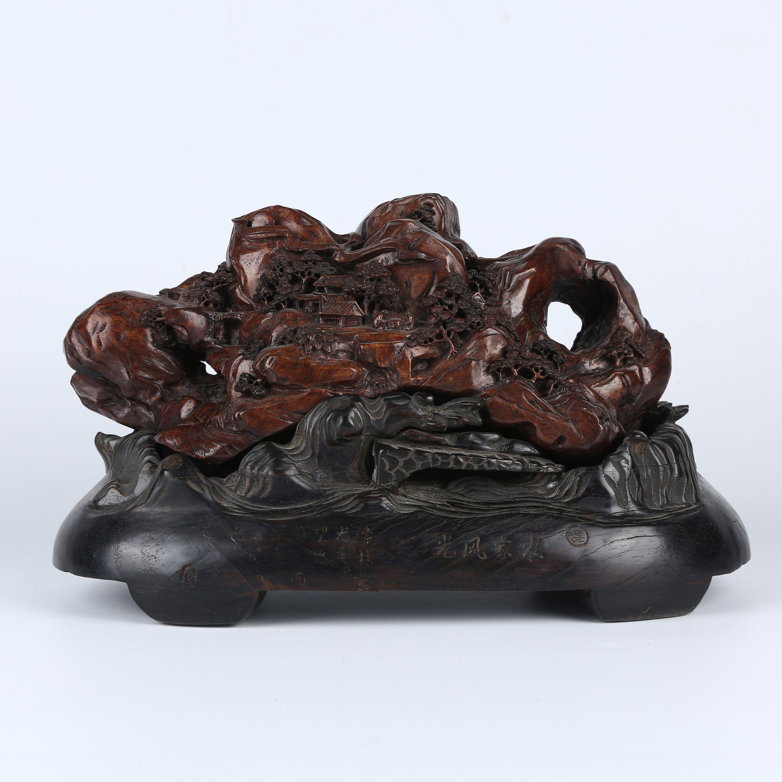 A AGARWOOD CARVED FIGURE MOUNTAIN ORNAMENT (1 of 11)