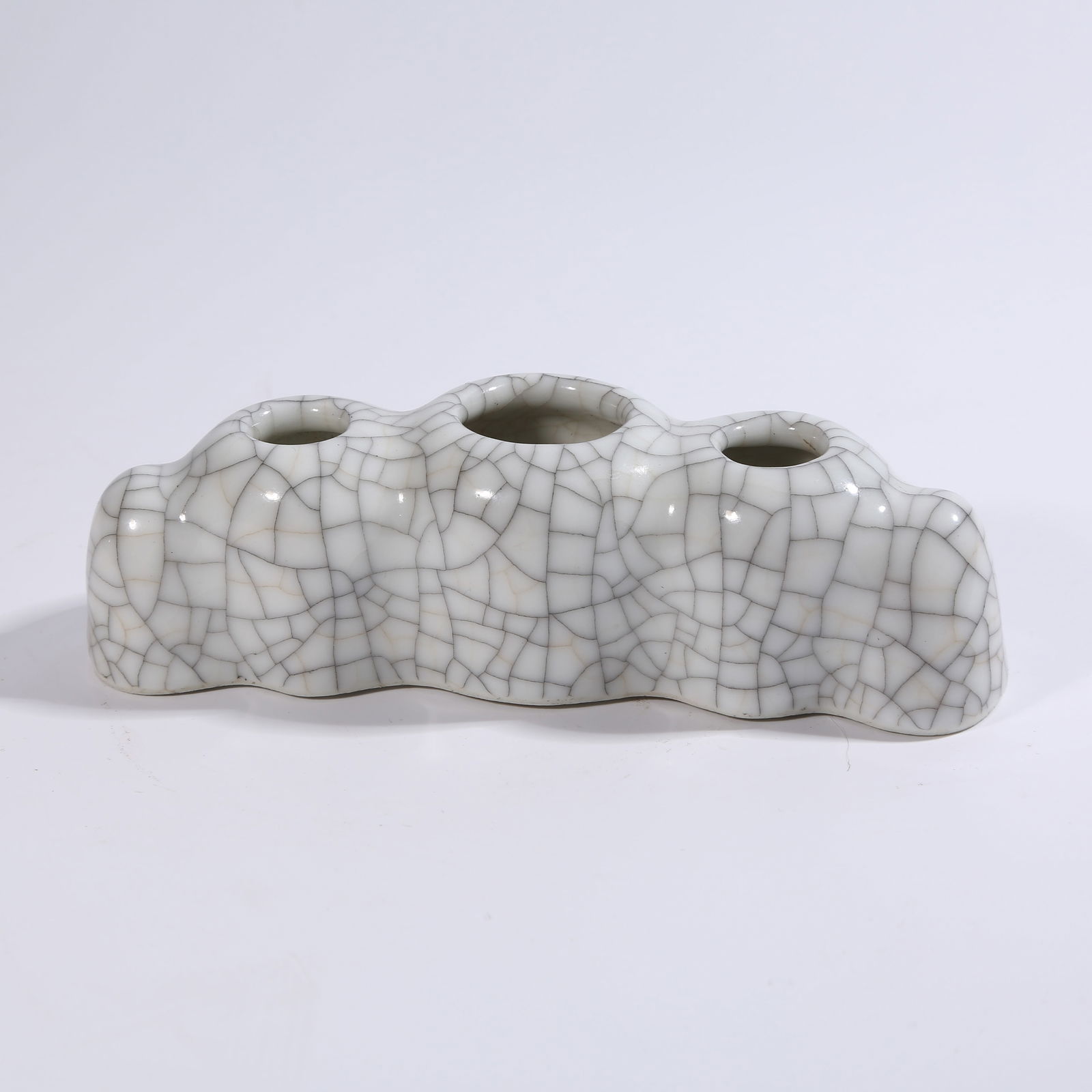 A GE WARE WATER POT AND BRUSH REST (DUAL-PURPOSE) (1 of 9)