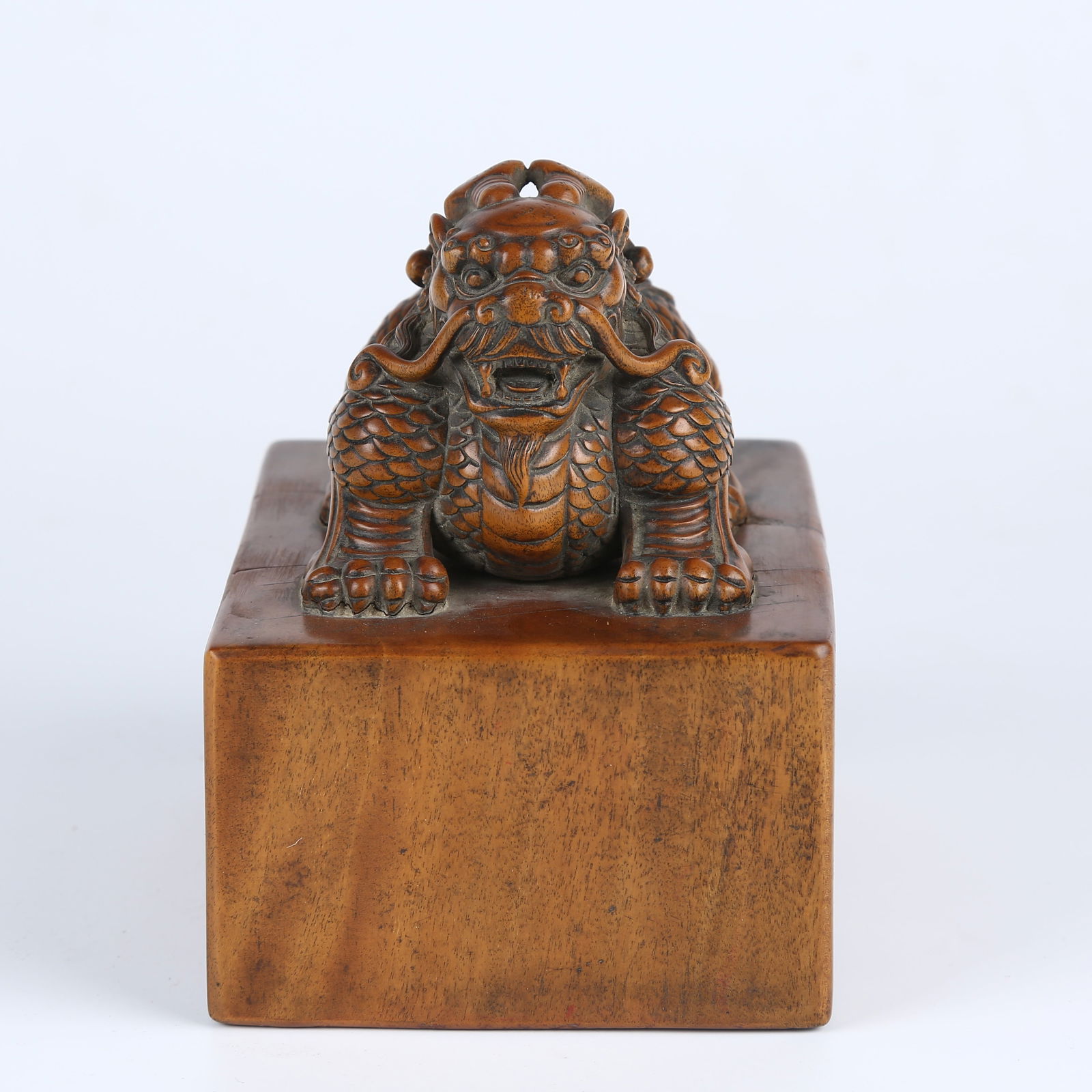 A SANDALWOOD AUSPICIOUS BEAST KNOB SEAL (1 of 10)