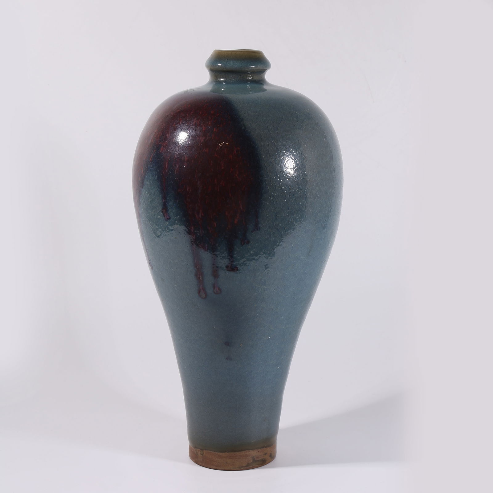 A JUN WARE MEIPING VASE: Jun ware meiping vase