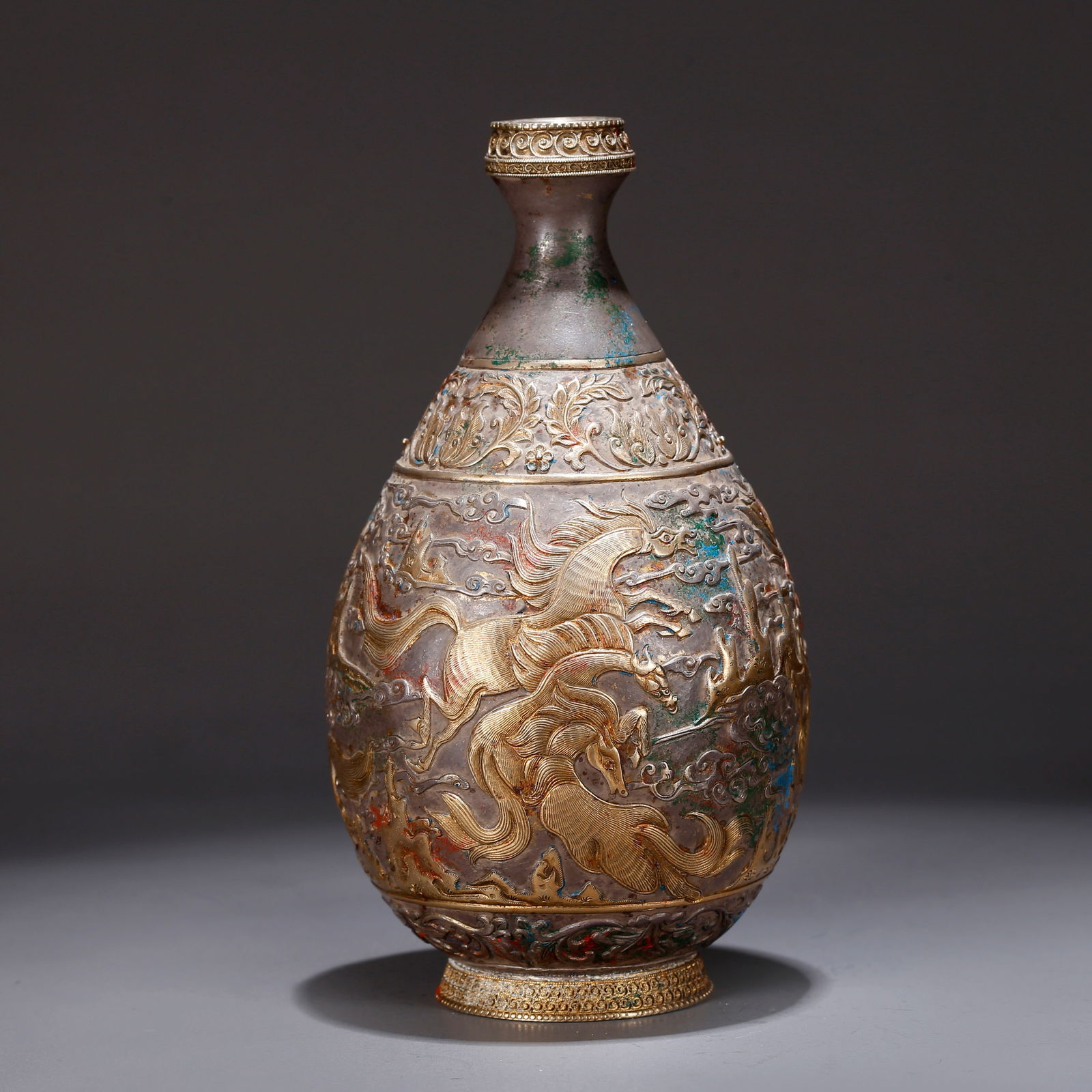 A GILT SILVER APPRECIATION VASE WITH STEED PAINTING (1 of 10)