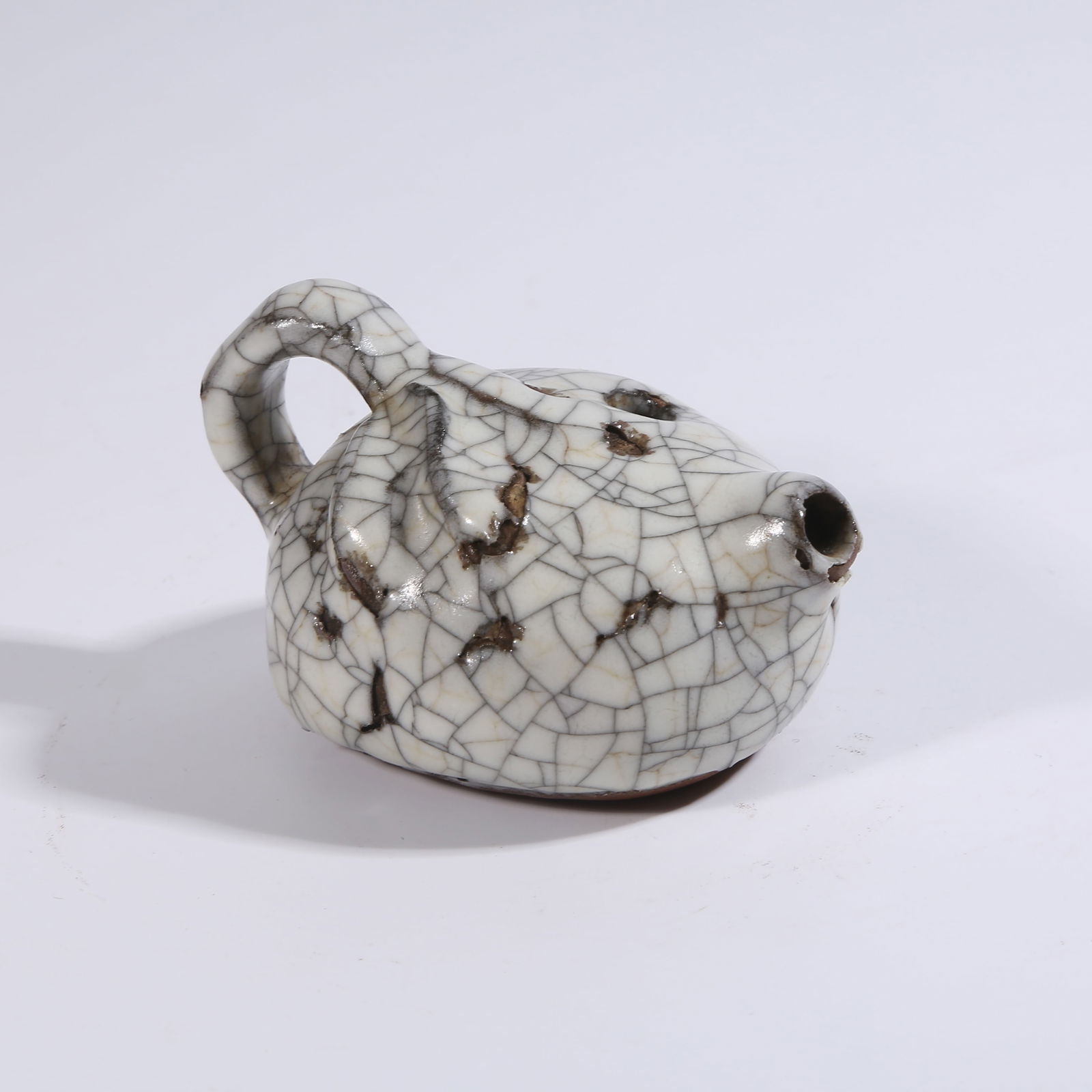 A GE WARE WATER POT IN AUSPICIOUS FRUIT SHAPE (1 of 8)