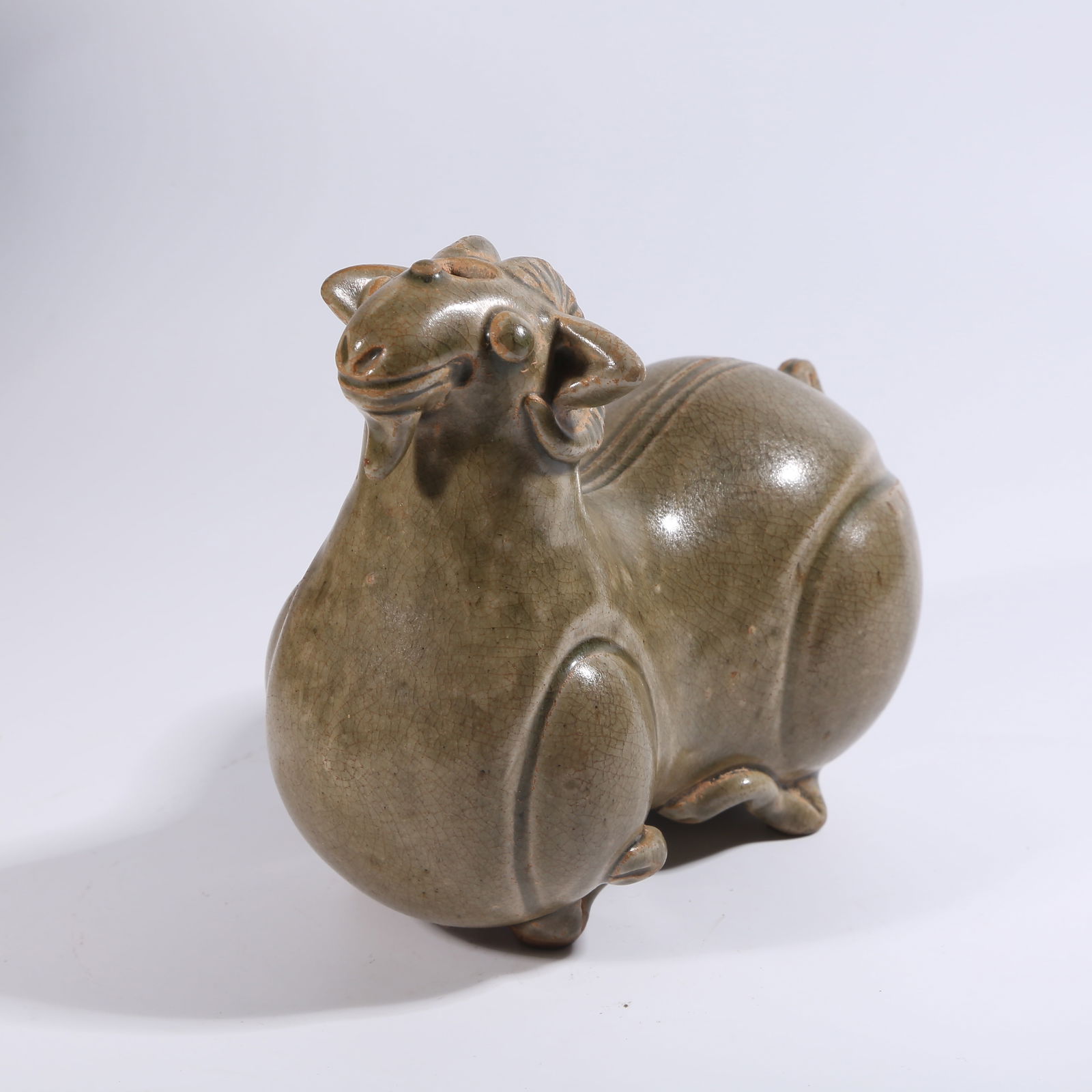 A YUE KILN RAM-SHAPED CANDLESTICK (1 of 8)