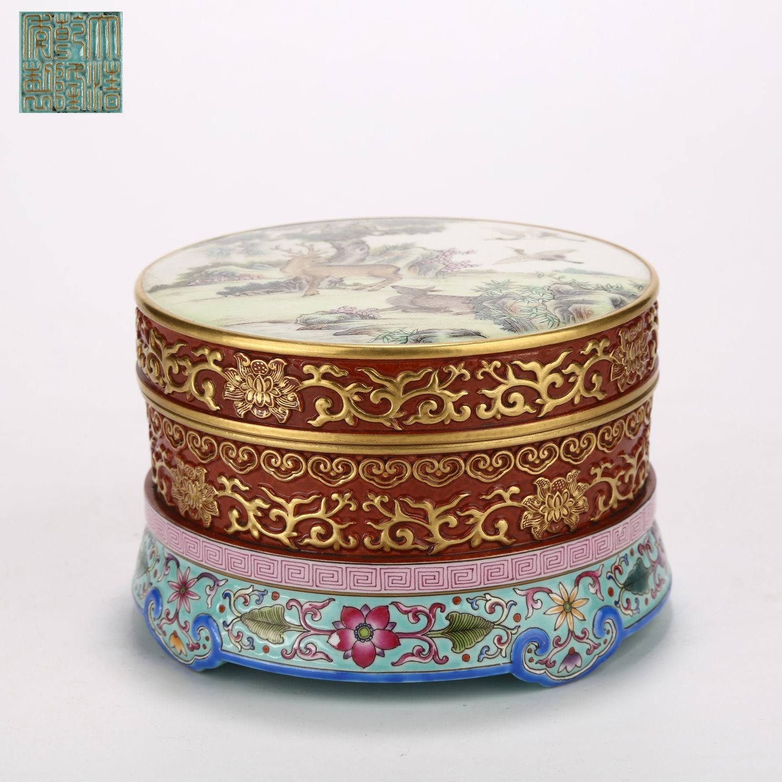 A FAMILLE ROSE DEER AND CRANE BRINGING SPRING LIDDED BOX (1 of 10)