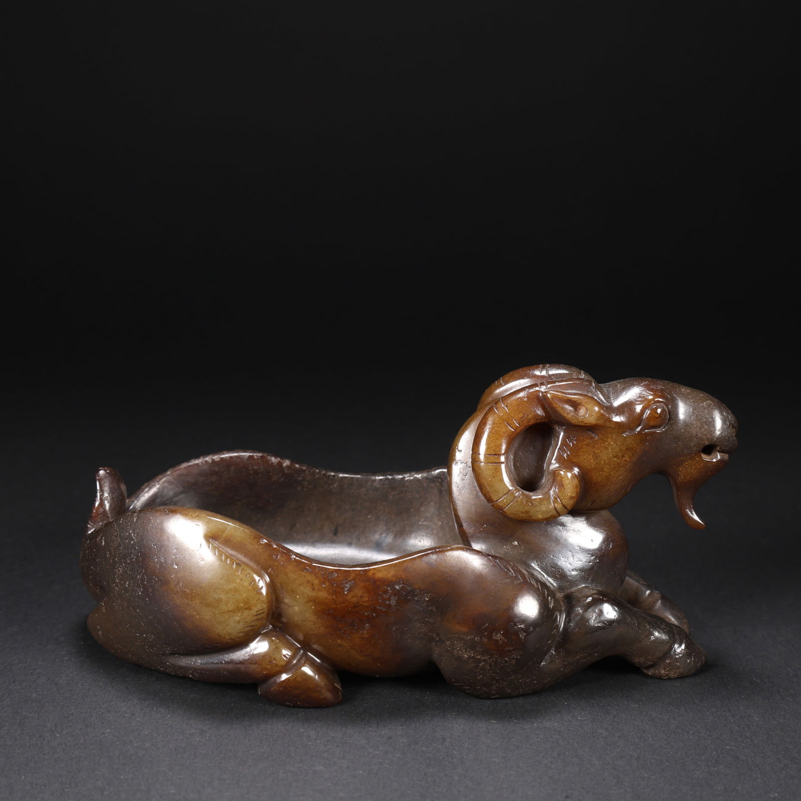 A HETIAN JADE RECLINING RAM BRUSH WASHER (1 of 9)