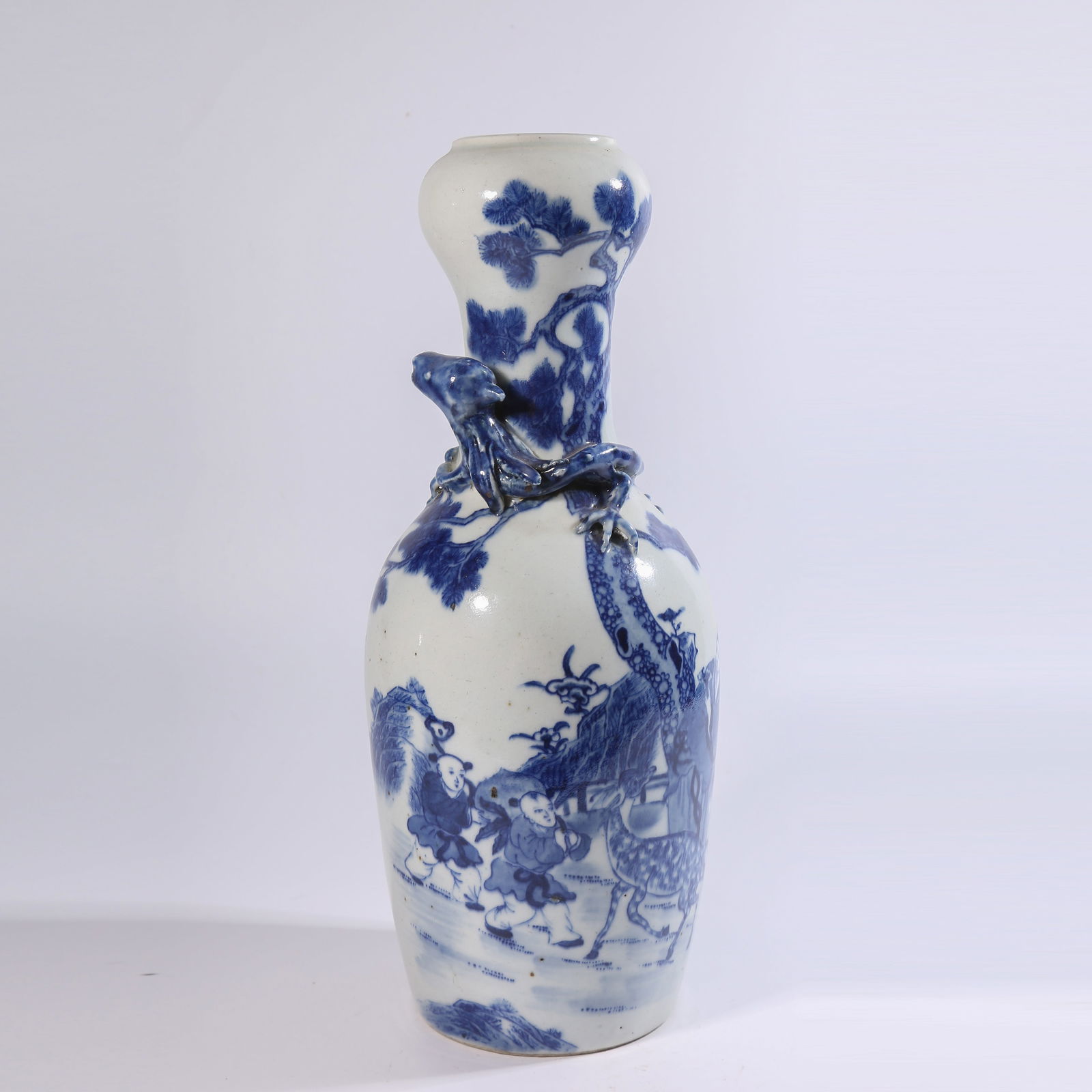 A BLUE-AND-WHITE GARLIC-HEAD VASE WITH FU, LU, SHOU "THREE STARS" PATTERN (1 of 7)