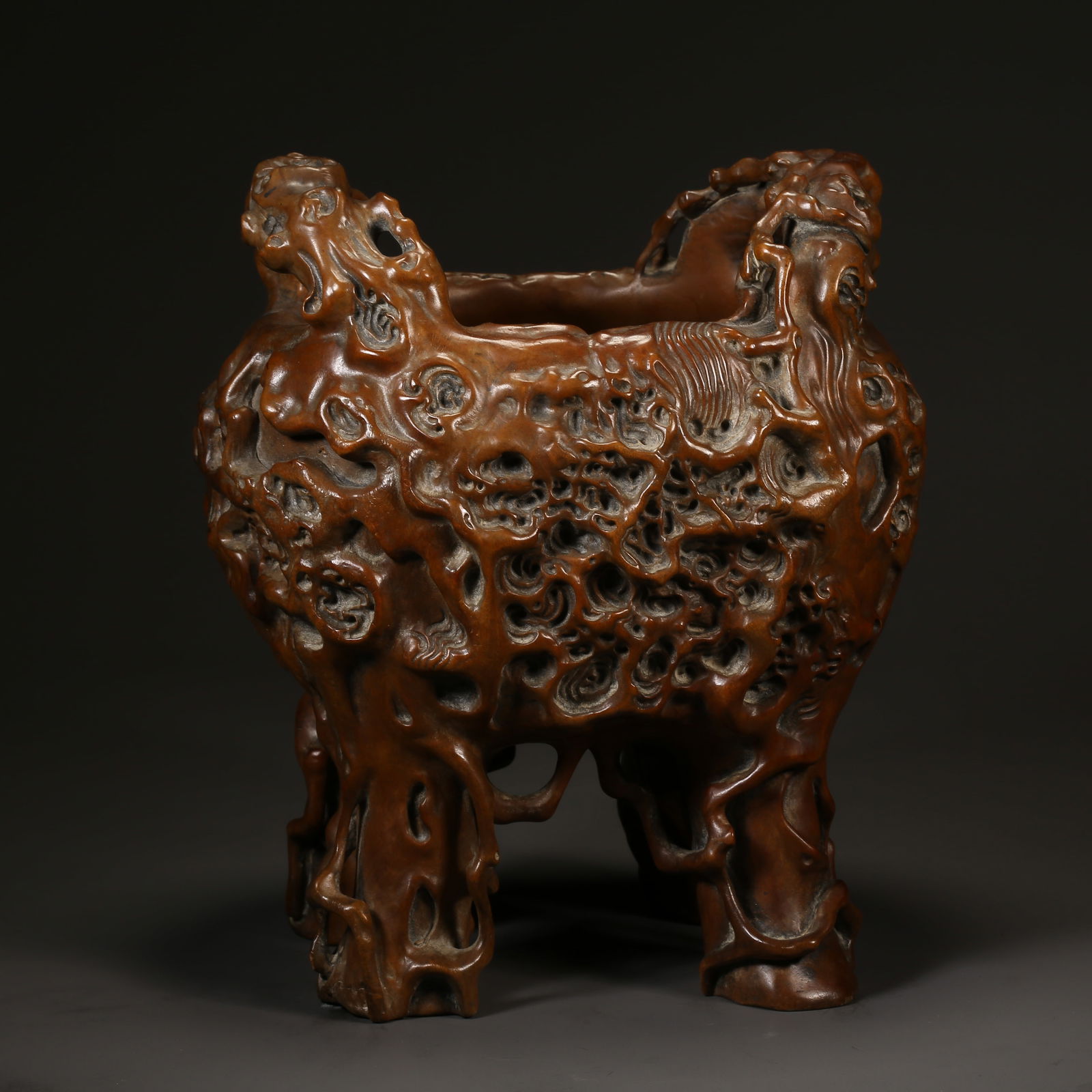 A SANDALWOOD ROOT-CARVED TRIPOD CENSER (1 of 10)
