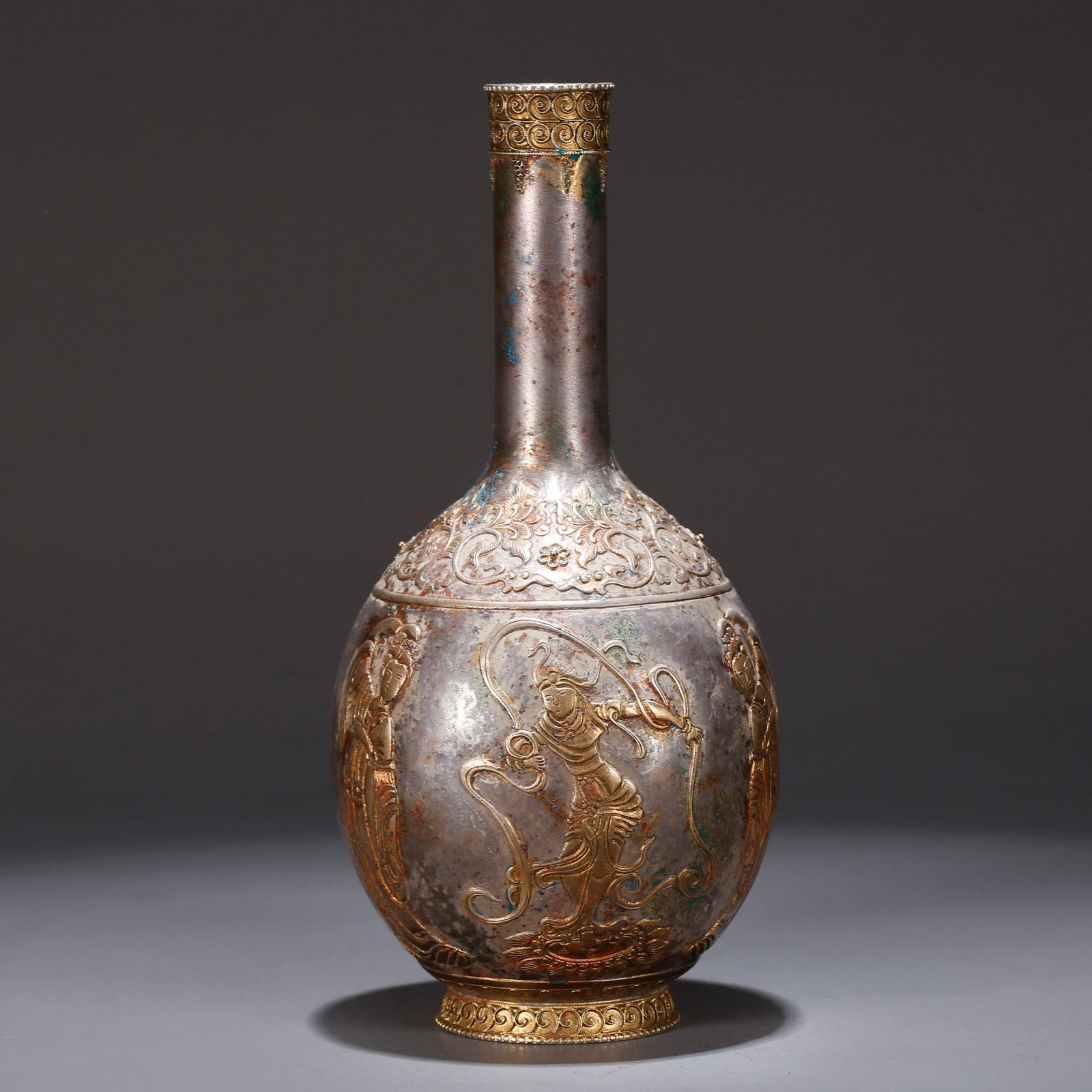 A GILT SILVER LONG-NECK VASE WITH FIGURE STORY DESIGN (1 of 10)