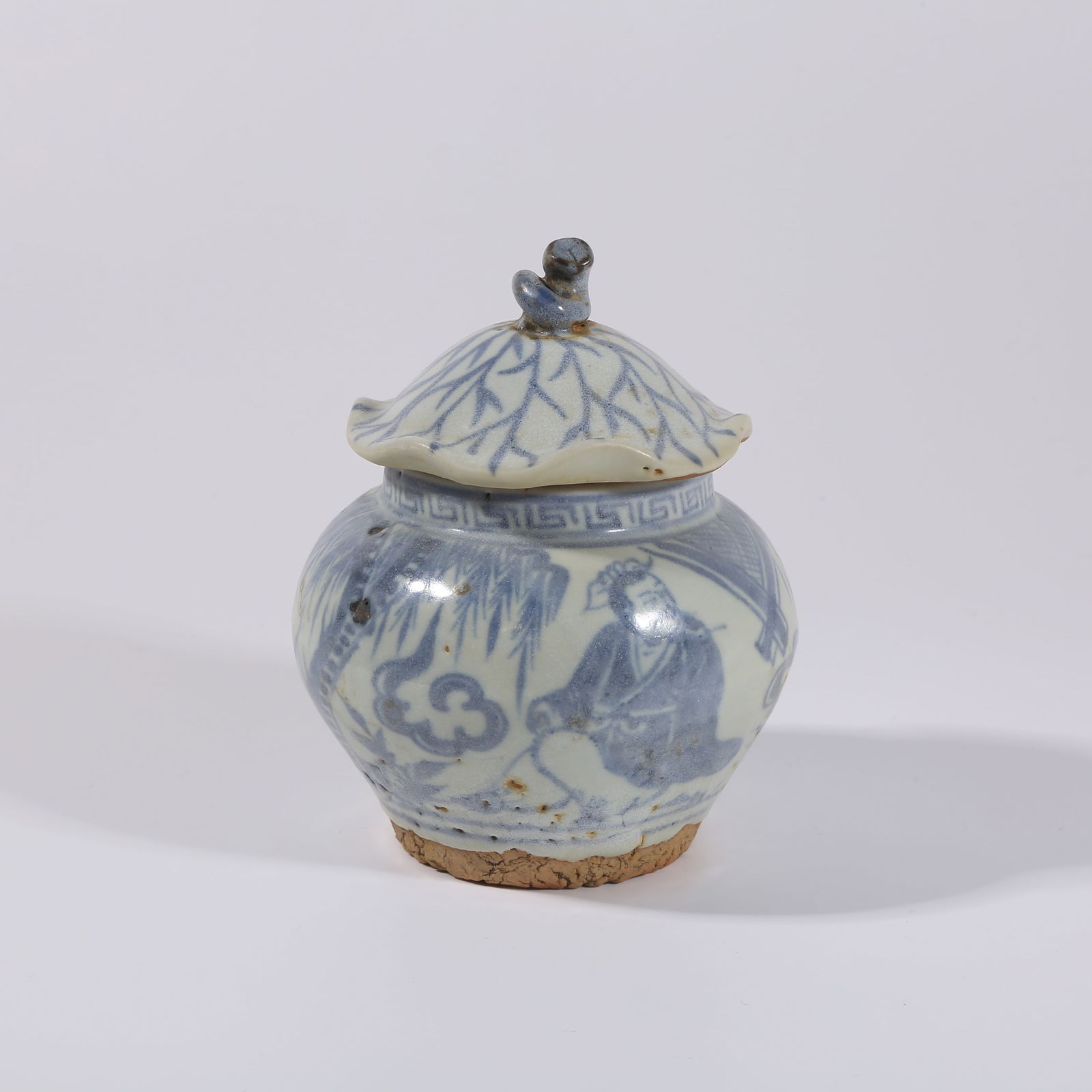 A SMALL COVERED JAR WITH BLUE-AND-WHITE FIGURE NARRATIVE DECORATION (1 of 9)