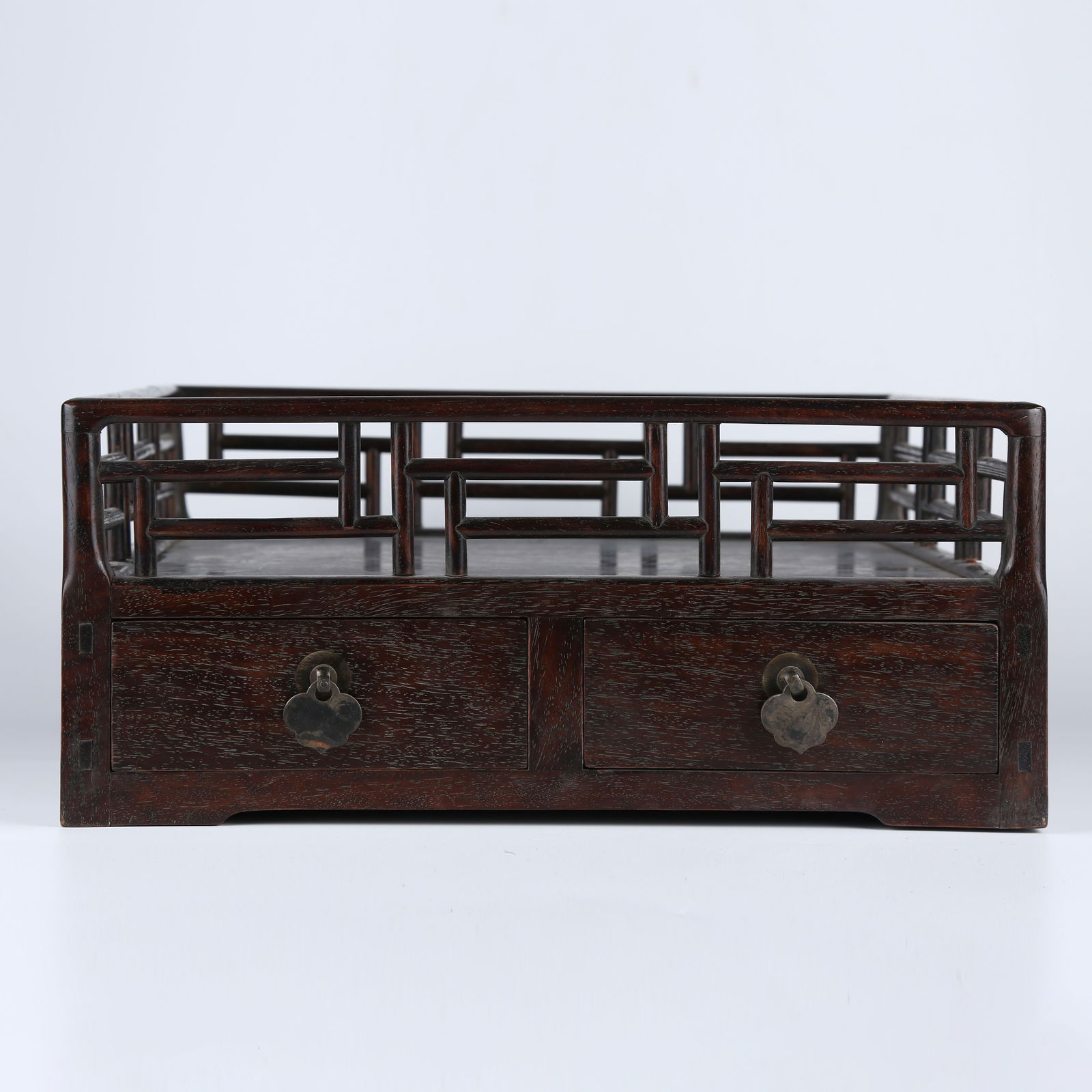 A ZITAN WOOD CAPITAL CITY PLATE: Zitan Wood Capital City Plate