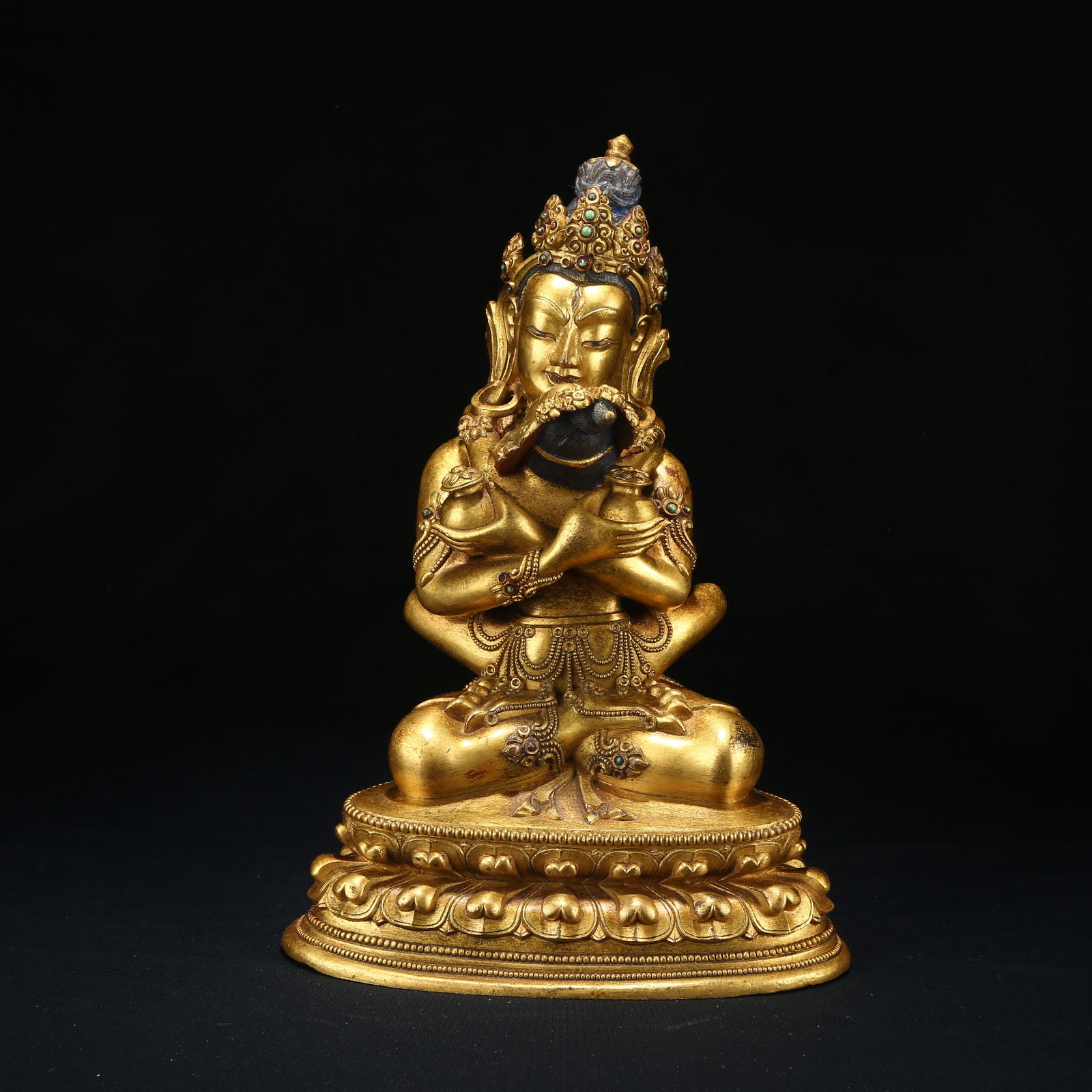 A GILT BRONZE STATUE OF VAJRA JOY (1 of 10)
