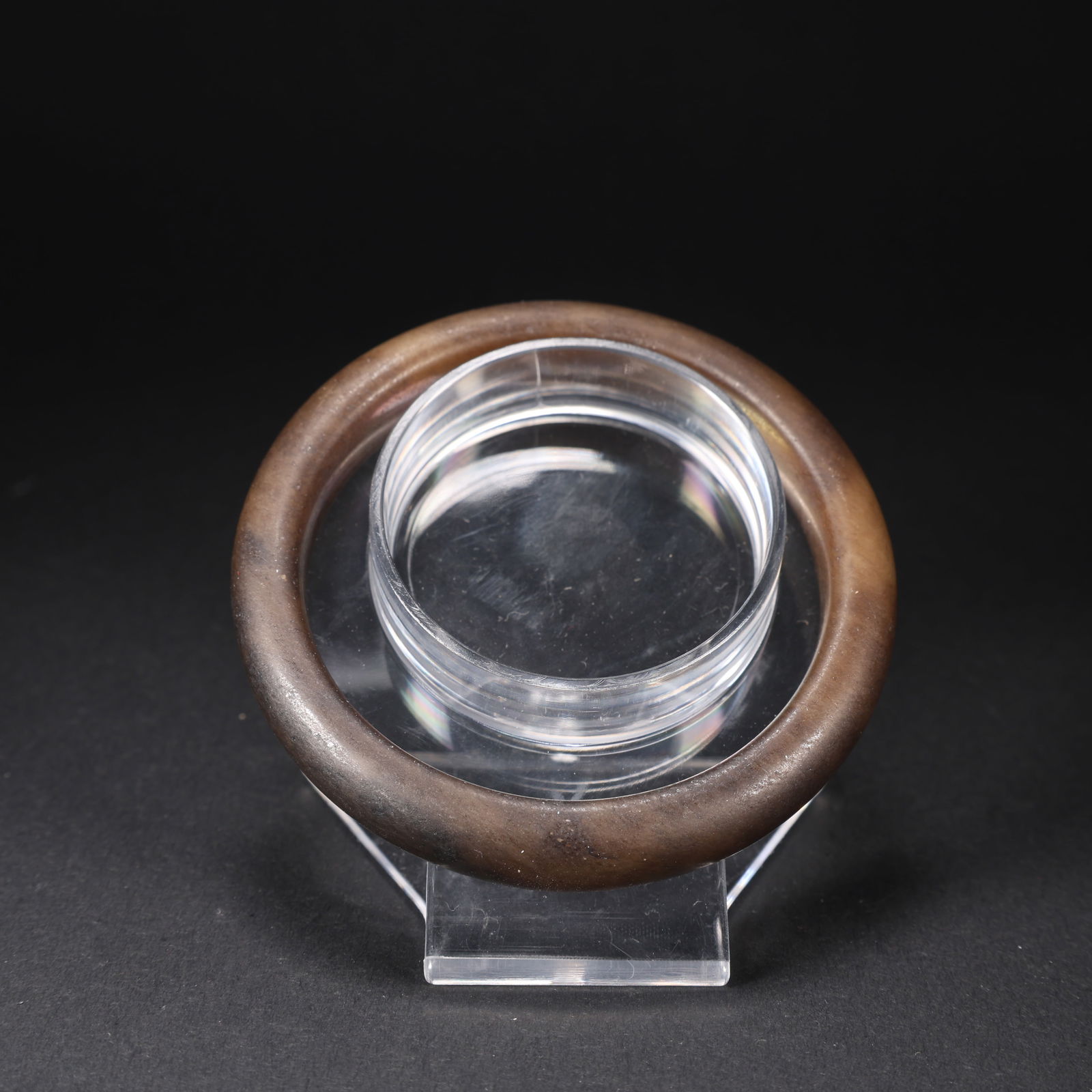 A PLAIN HETIAN JADE BANGLE: Plain Hetian Jade Bangle