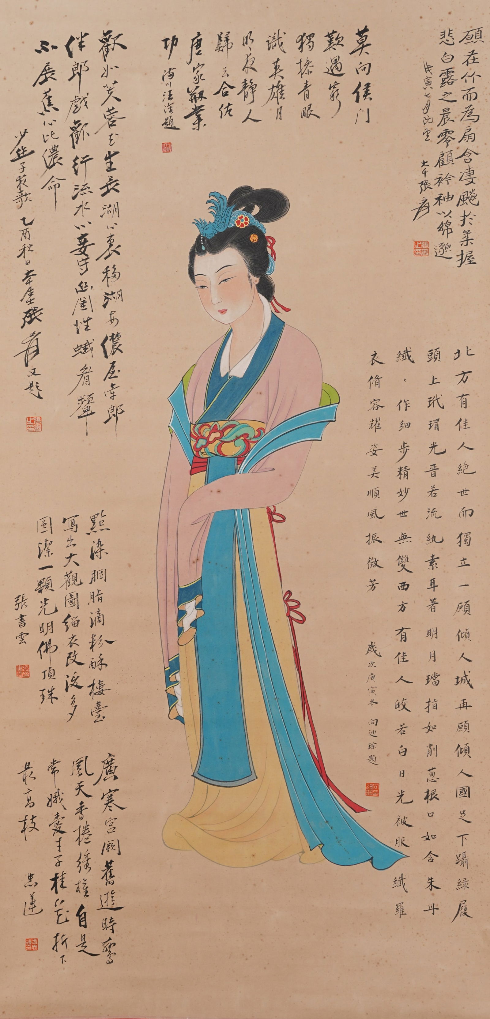 A PAINTING OF COURT LADIES ON PAPER BY ZHANG DAQIAN.張大千 (1 of 10)