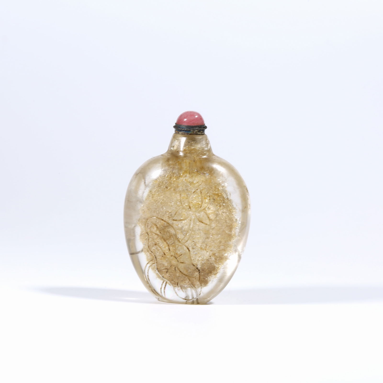 A CRYSTAL SNUFF BOTTLE WITH LOTUS PATTERN (1 of 9)