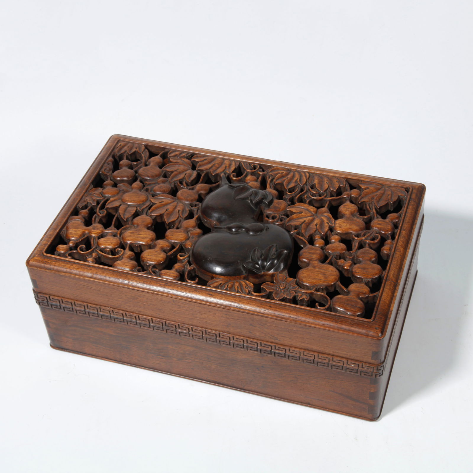 A BOXWOOD BOX WITH GOURD PATTERN CARVED LID (1 of 9)