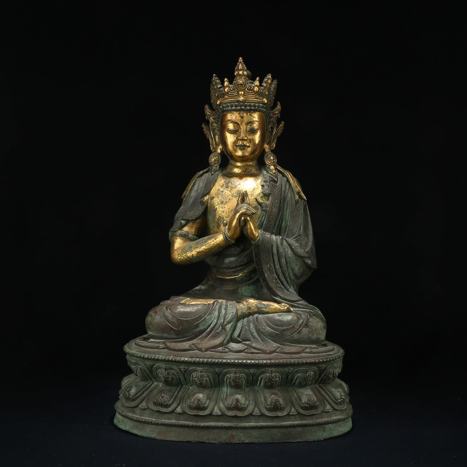 A GILT BRONZE STATUE OF VAIROCANA BUDDHA (1 of 9)