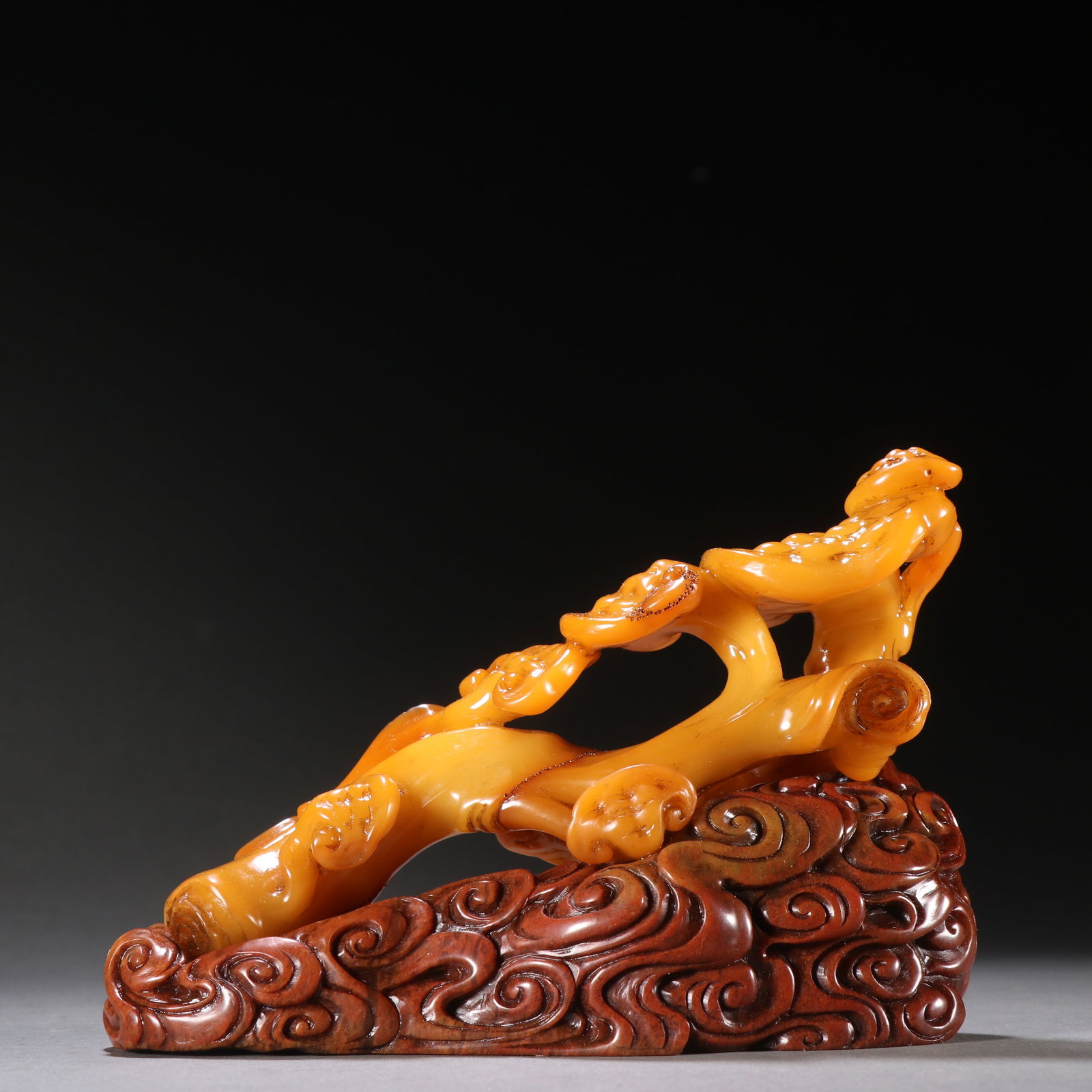 A TIANHUANG STONE LINGZHI ORNAMENT: Tianhuang Stone Lingzhi Ornament