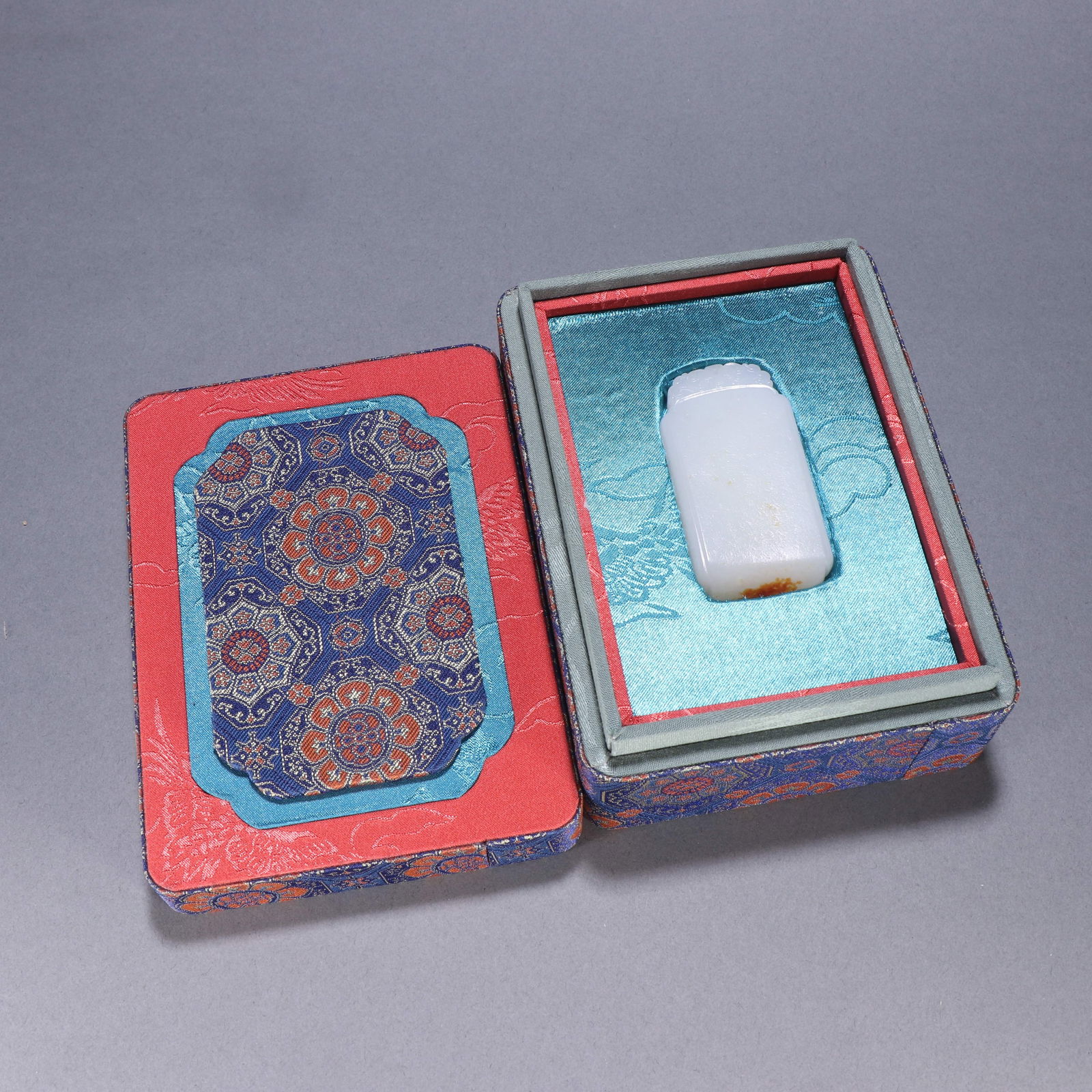 A HETIAN JADE SEED JADE "WU SHI" PLAQUE: Hetian Jade Seed Jade "Wu Shi" Plaque