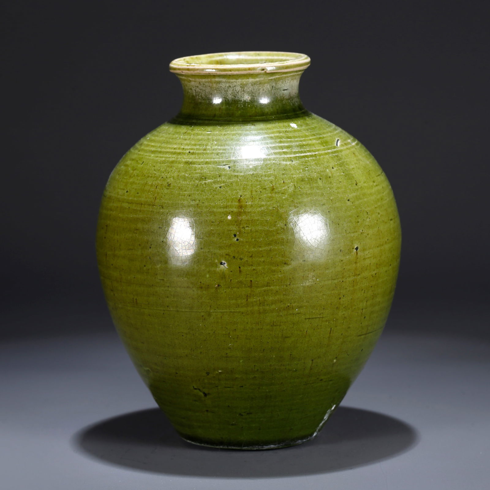 A AGATE-PATTERNED GREEN-GLAZED VASE (1 of 10)