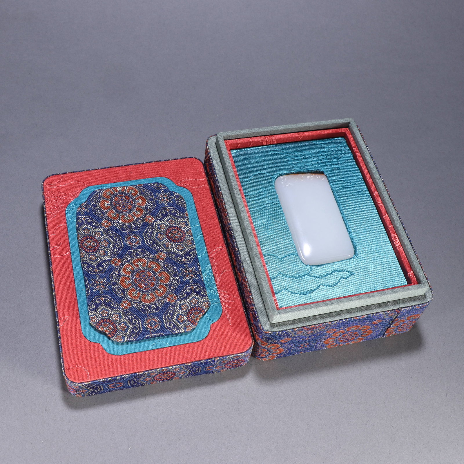 A HETIAN JADE SEED JADE "WU SHI" PLAQUE: Hetian Jade Seed Jade "Wu Shi" Plaque