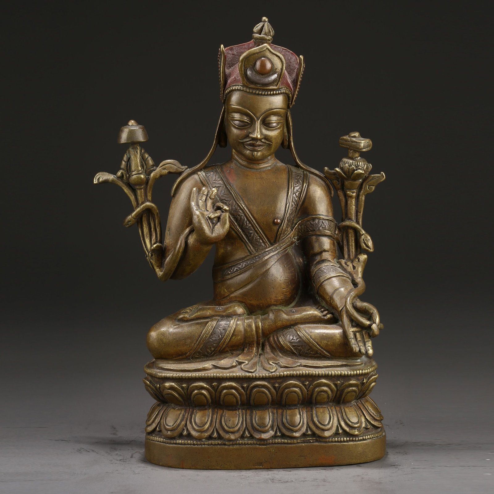 A ALLOY BRONZE MASTER STATUE INLAID WITH SILVER AND RED BRONZE (1 of 10)
