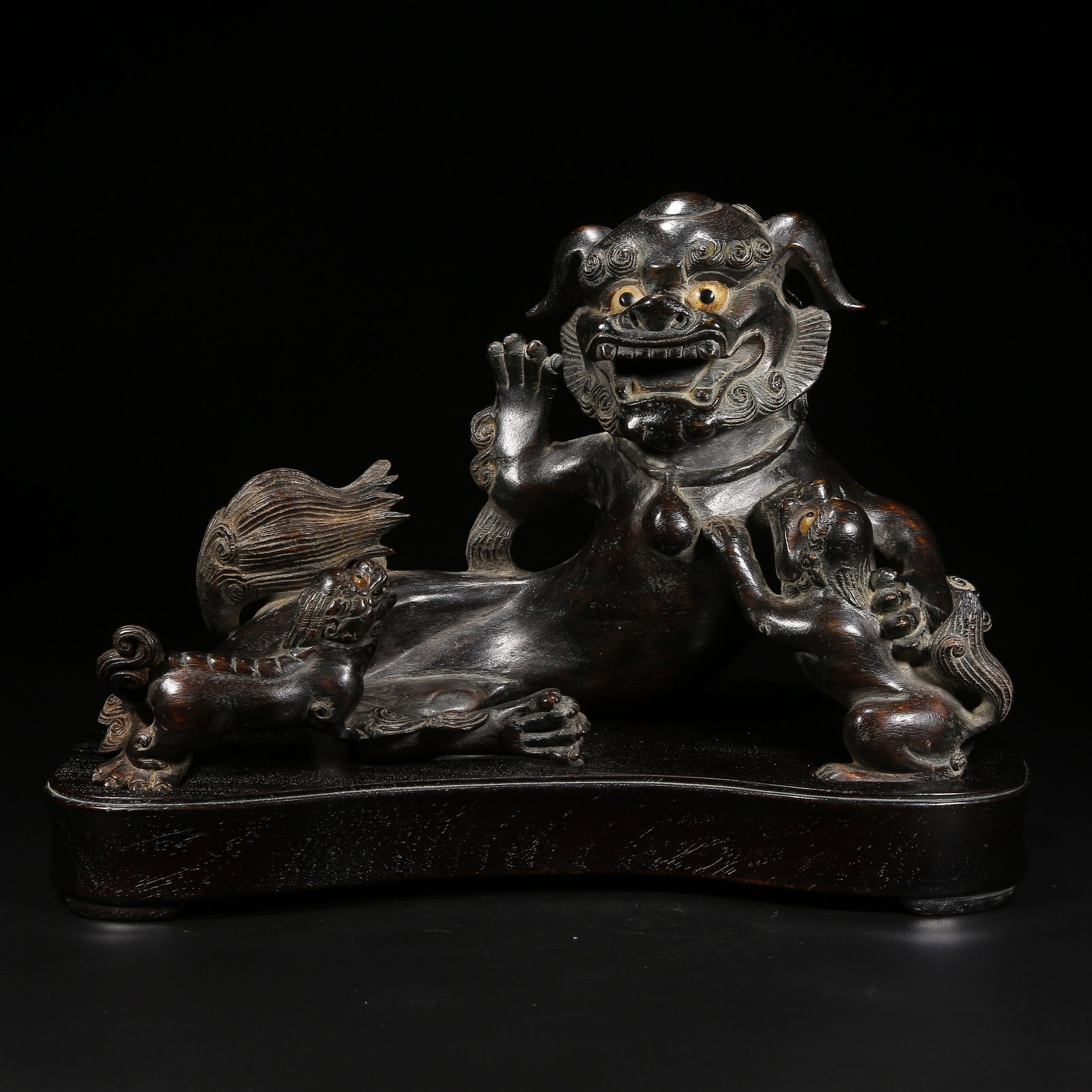 A AGARWOOD ORNAMENT OF ADULT AND YOUNG LION (1 of 8)