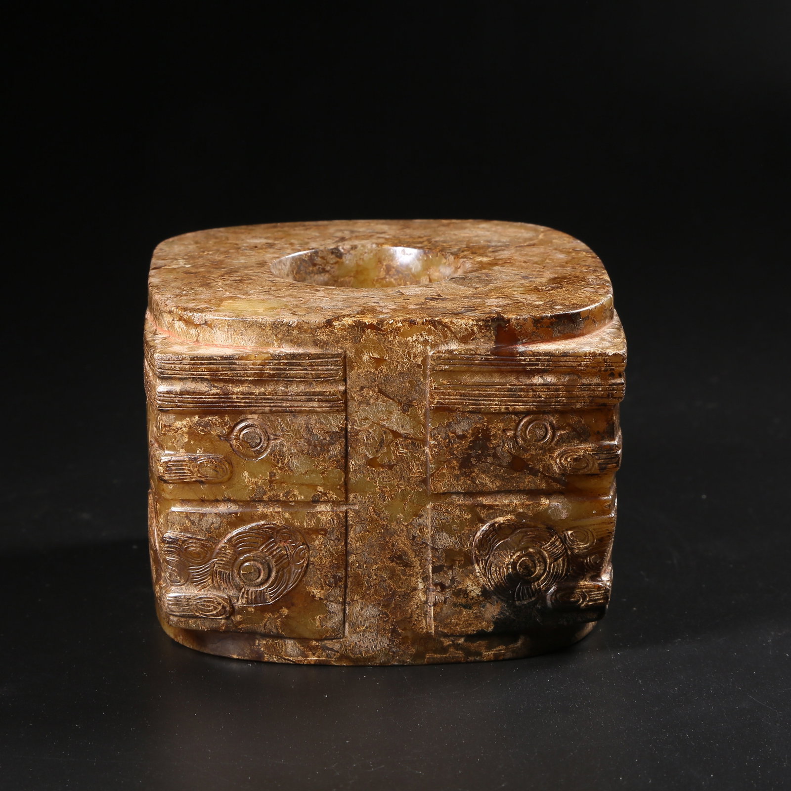 A ANTIQUE JADE LIANGZHU CULTURE DEITY-FACE CONG (1 of 8)