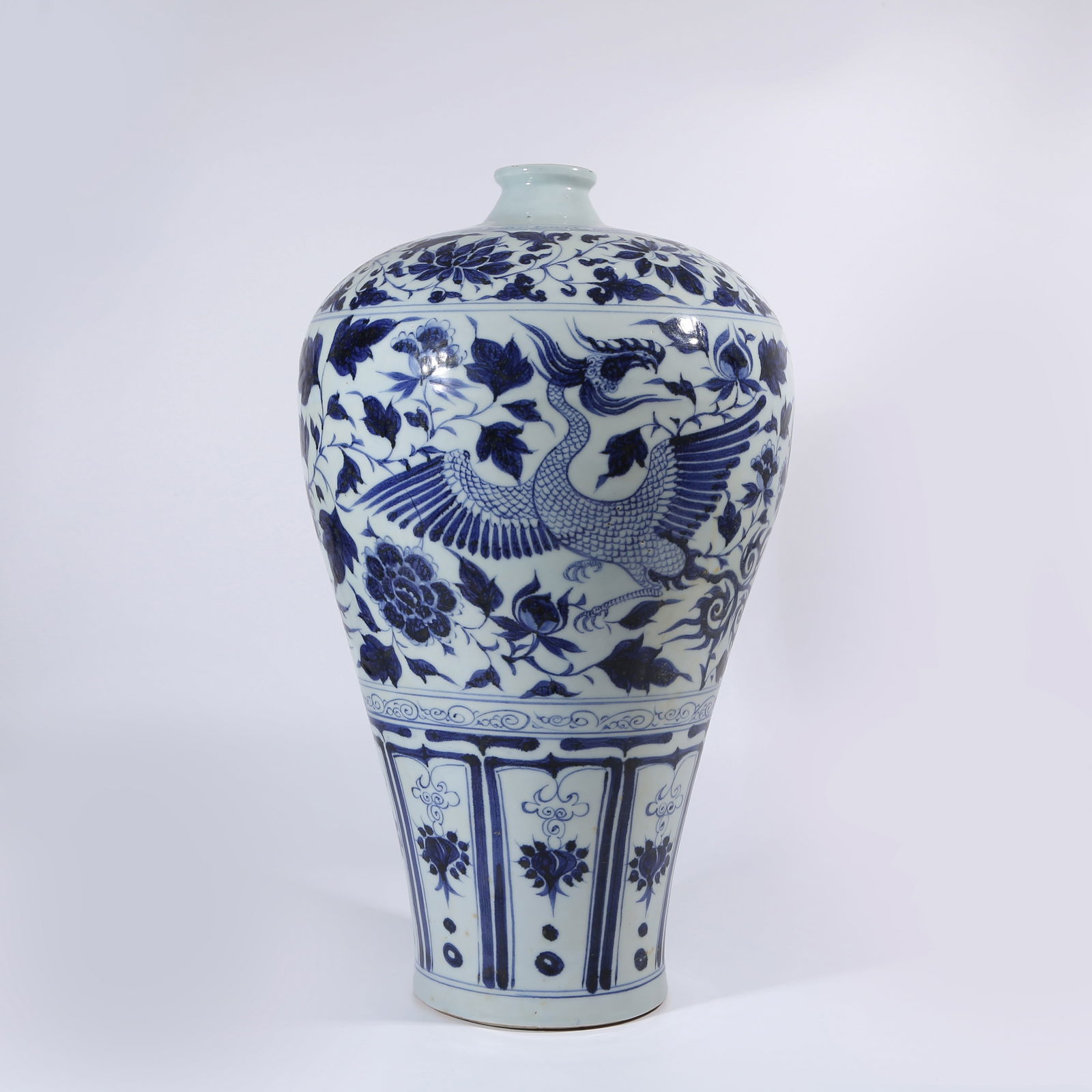 A BLUE AND WHITE PLUM VASE WITH INTERTWINED PHOENIX MOTIF (1 of 10)