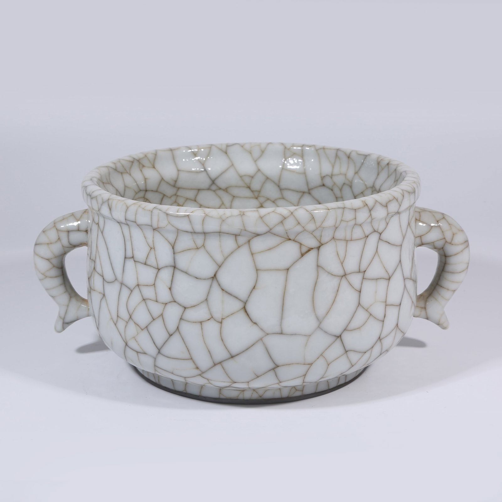 A GE KILN FISH-HANDLED CENSER (1 of 7)