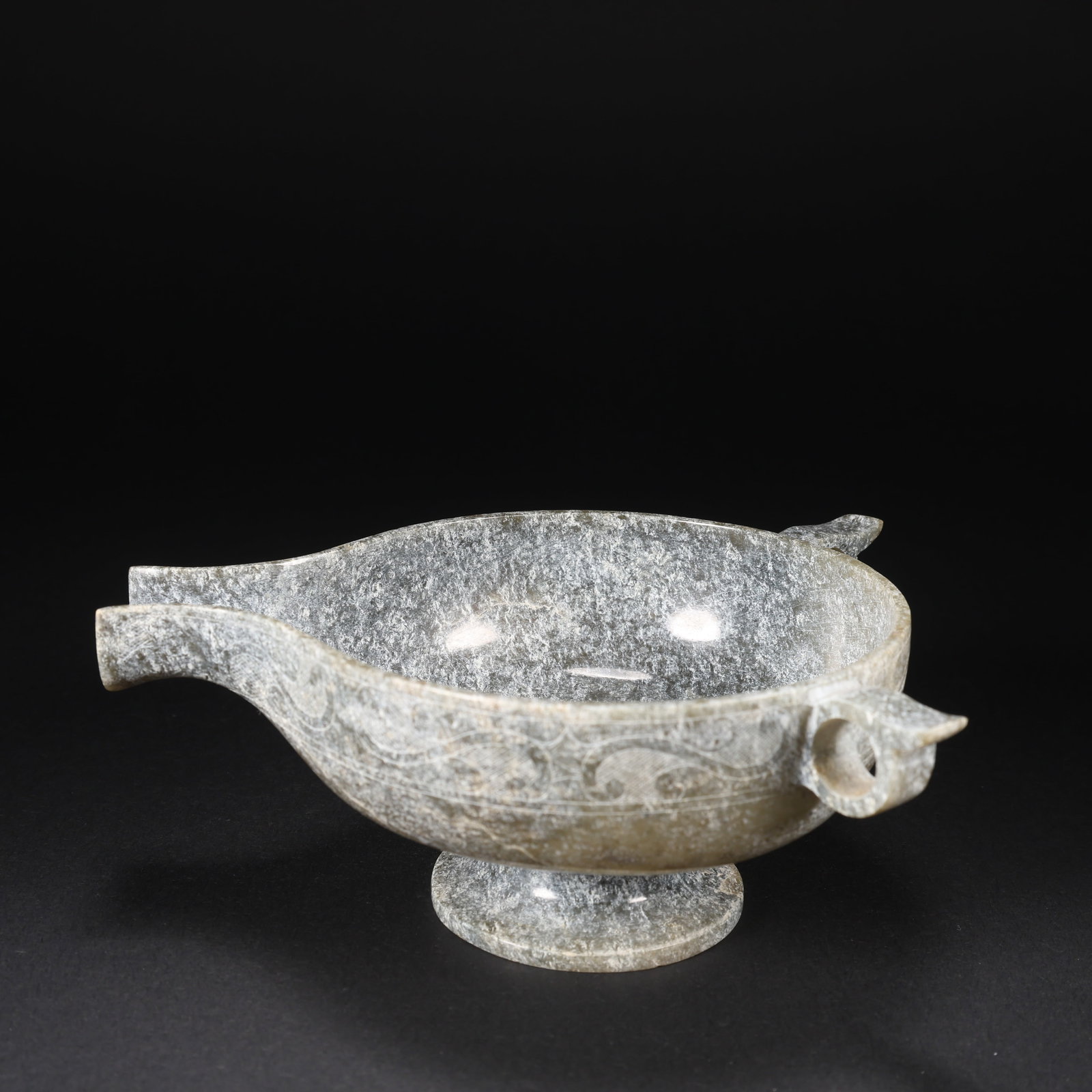 A HETIAN JADE DOUBLE-HANDLED CUP (1 of 9)